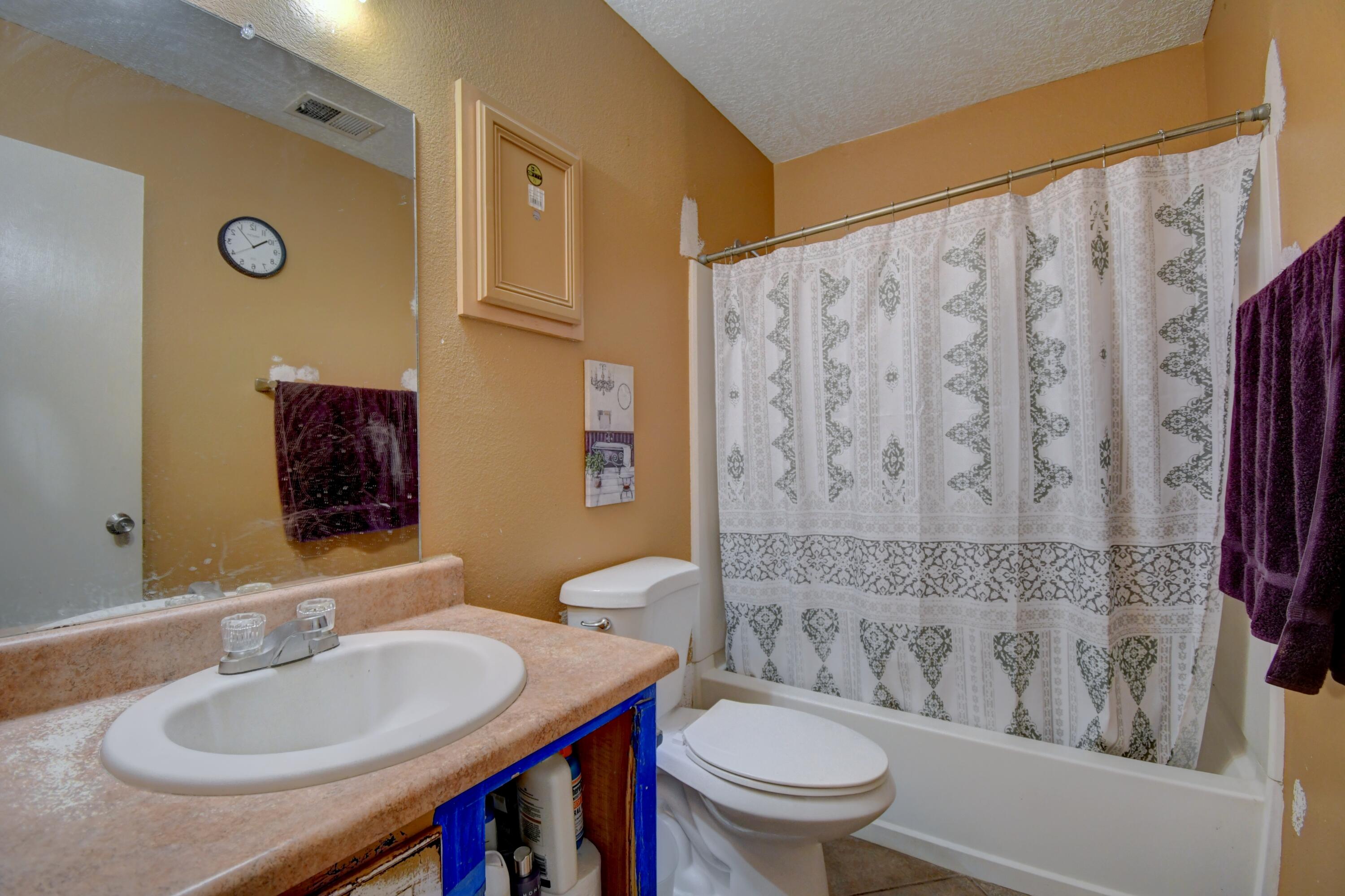 Photo 5 — 2305 Desert Wood Drive SW