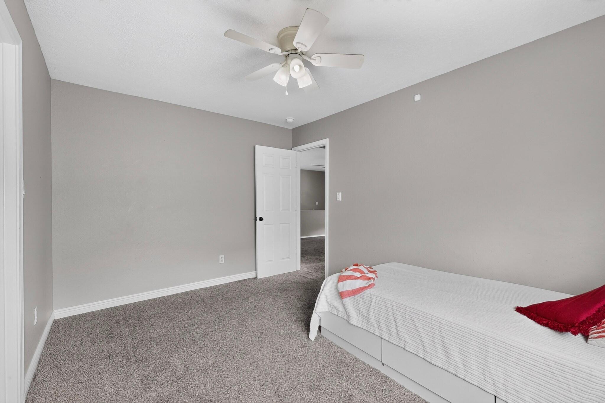Photo 8 — 12515 Alps Way NE
