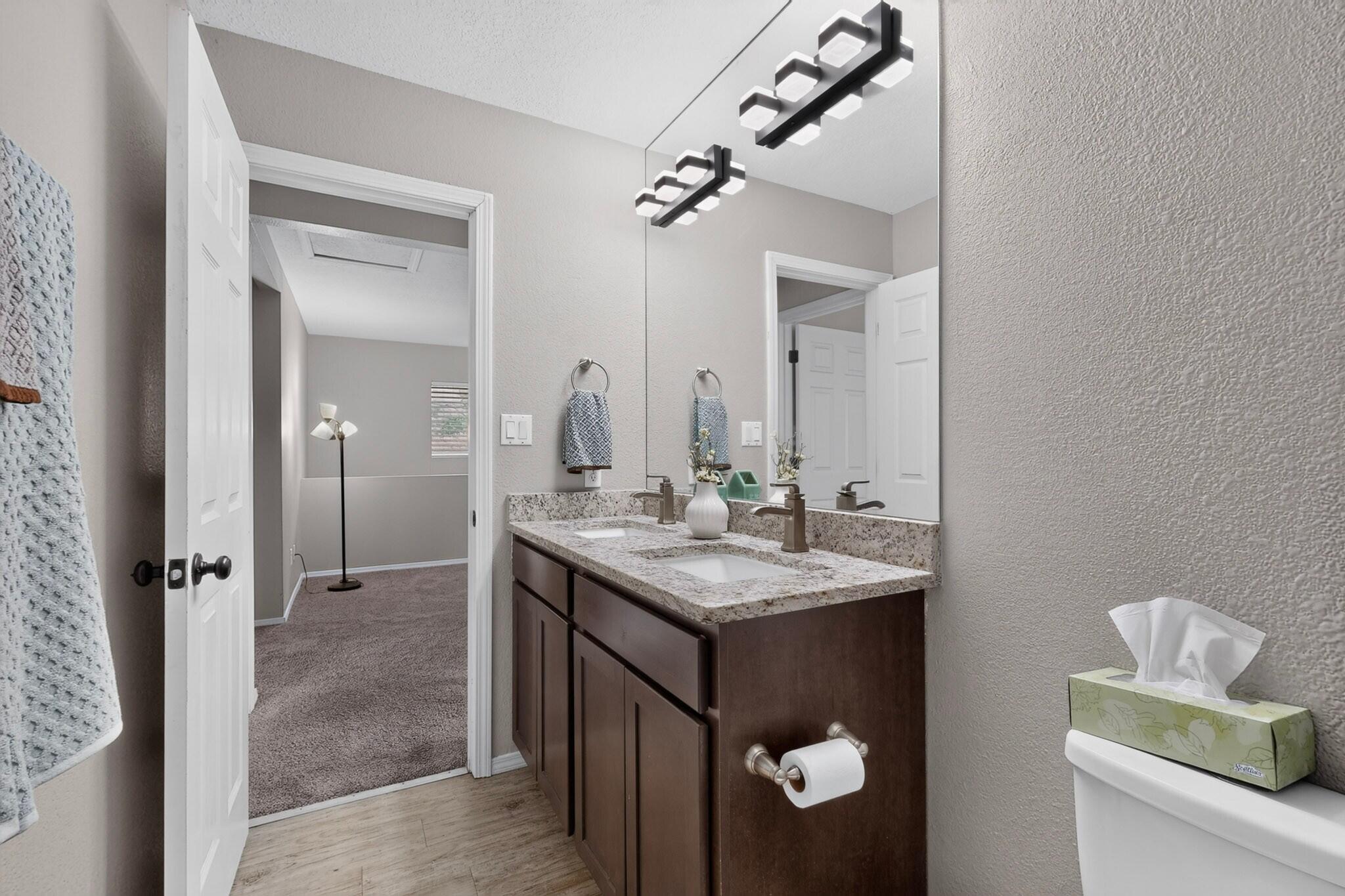 Photo 10 — 12515 Alps Way NE