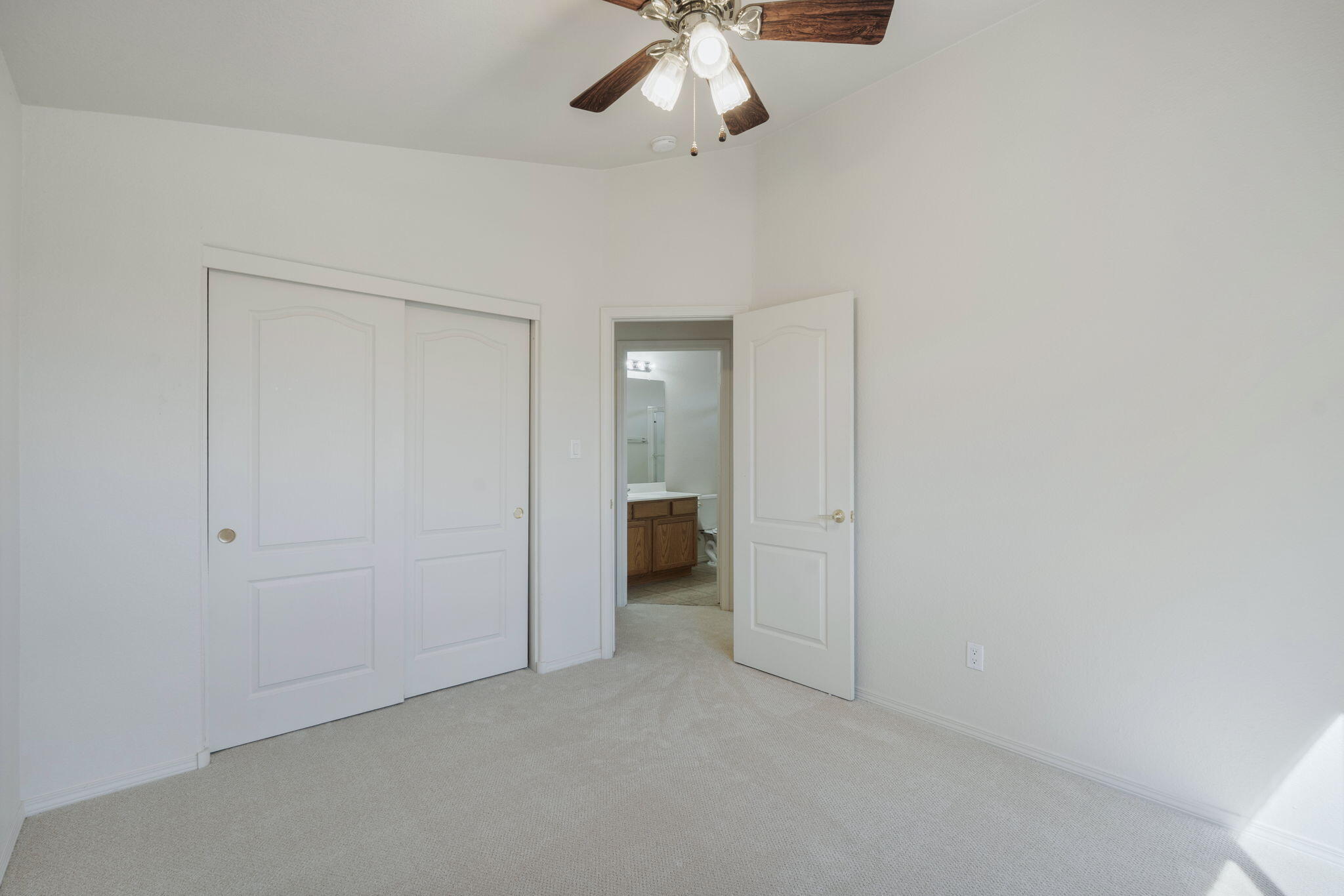 Photo 8 — 10109 Calle Placido NW
