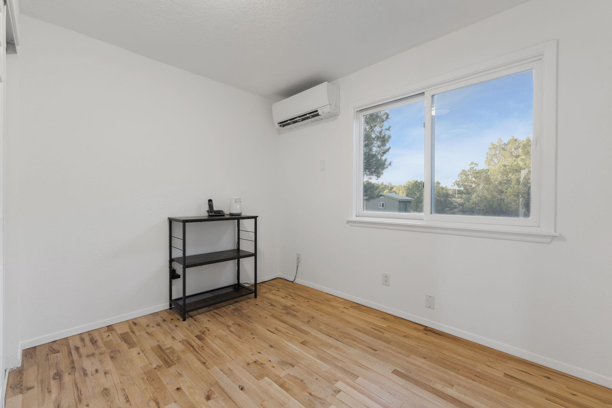 Photo 17 — 123 Kuhn Drive