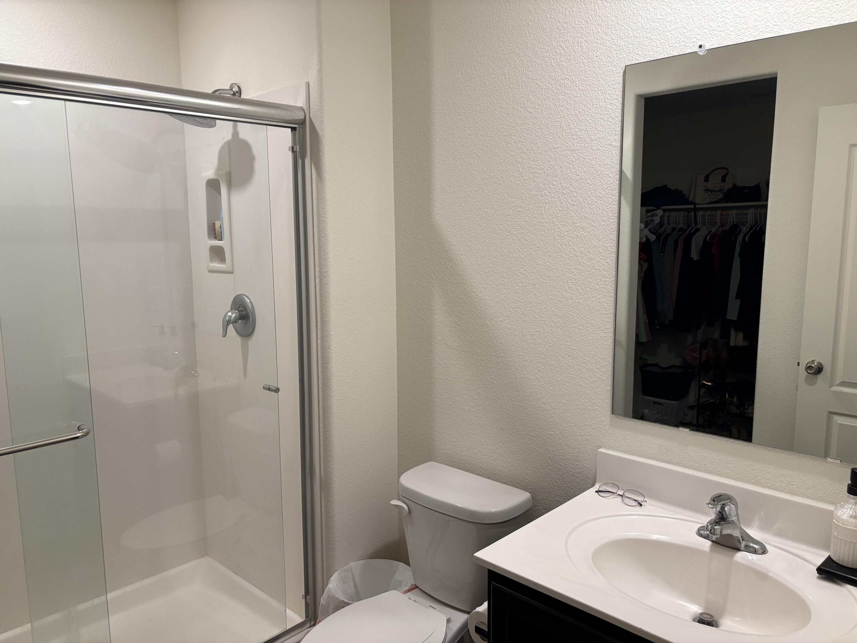 Photo 15 — 5020 Grace Street SW