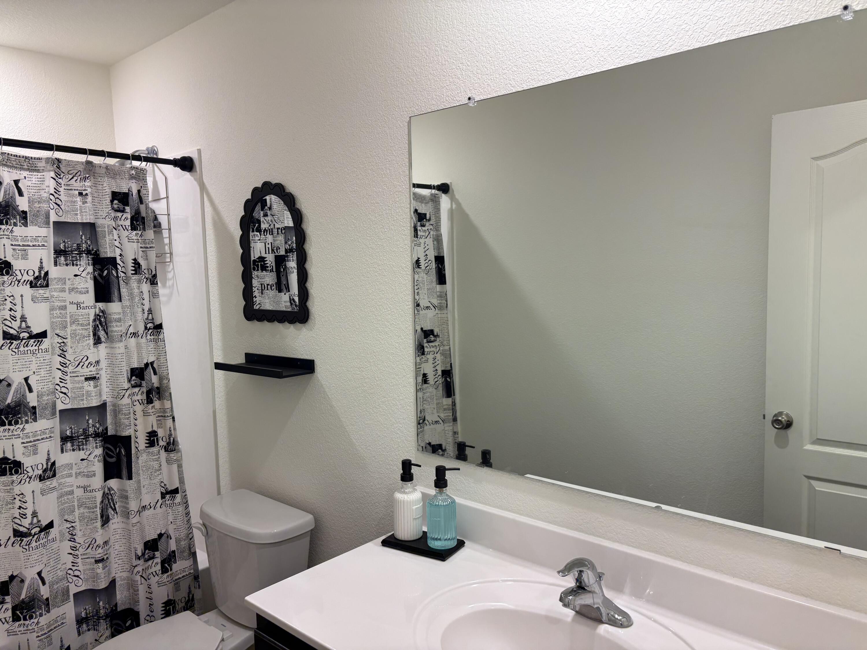 Photo 16 — 5020 Grace Street SW