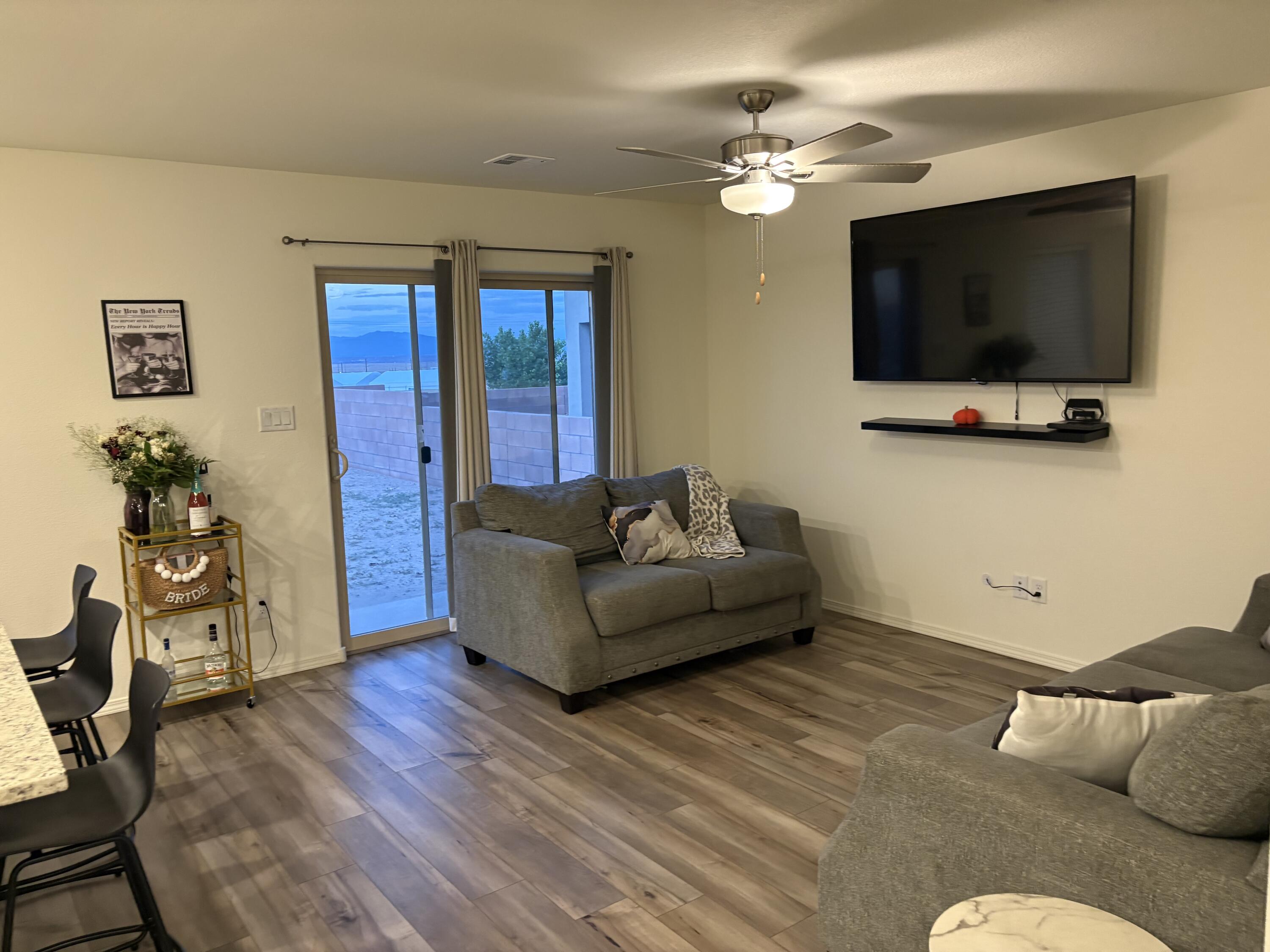 Photo 5 — 5020 Grace Street SW