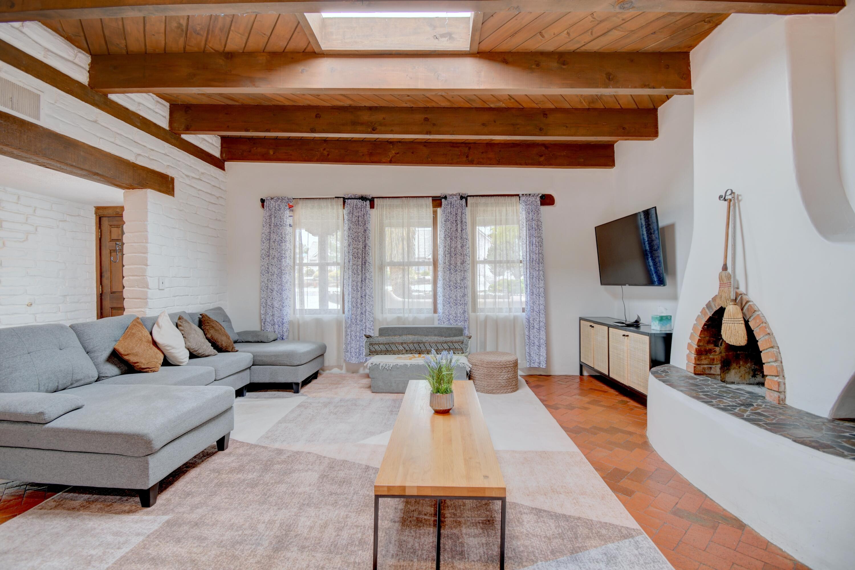 Photo 10 — 14018 Arcadia Road NE