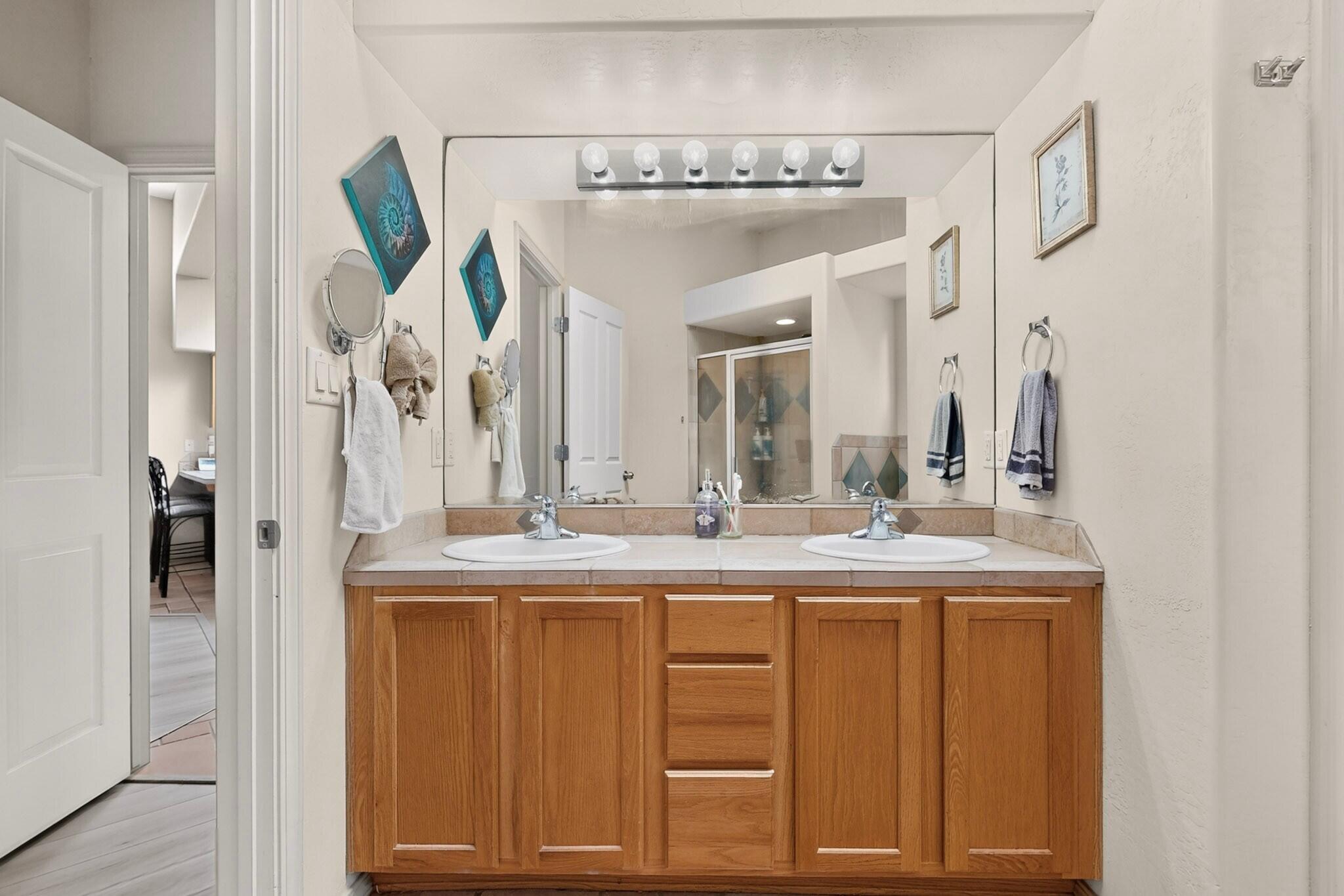 Photo 19 — 5227 Tierra Amada Street NW