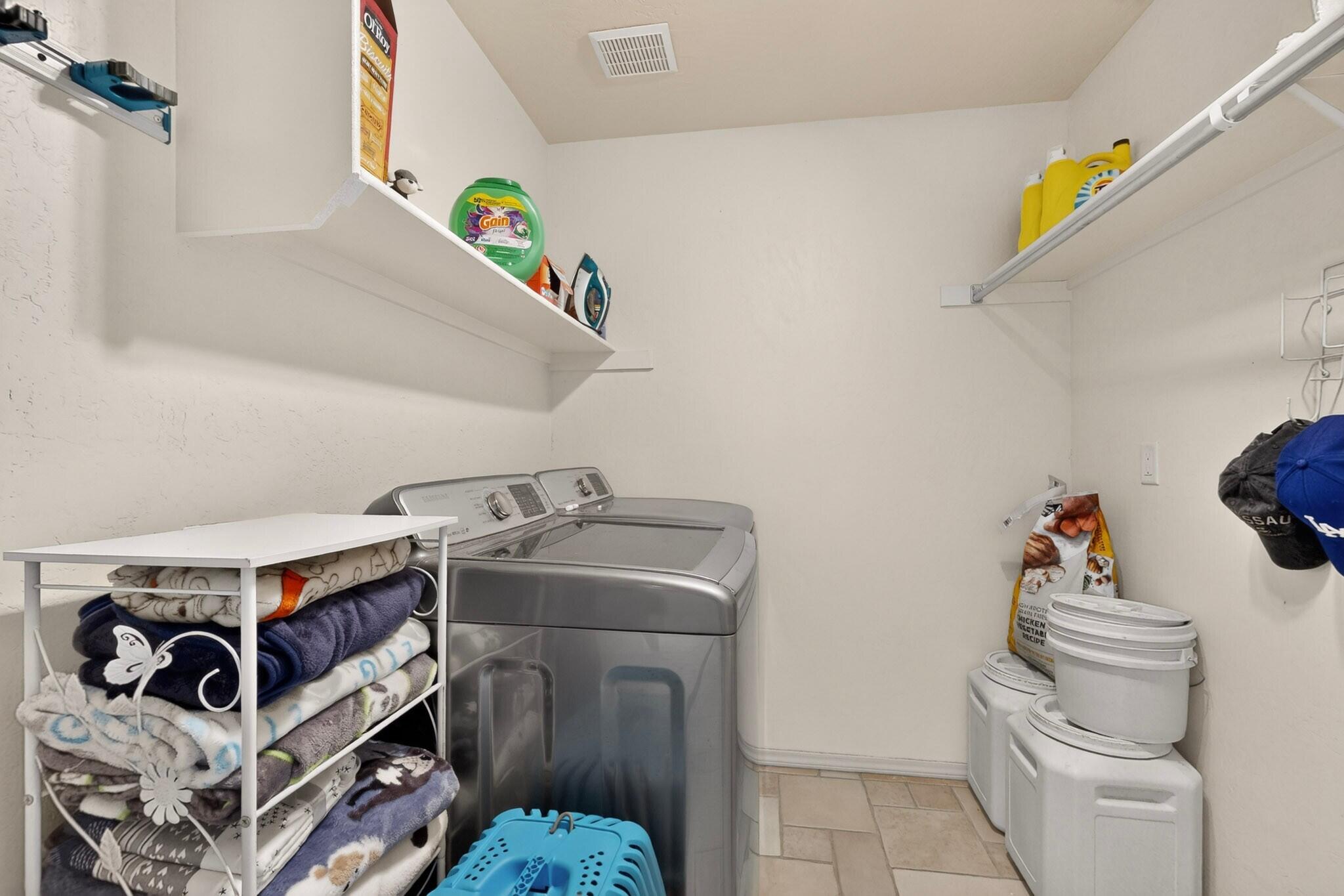 Photo 14 — 5227 Tierra Amada Street NW