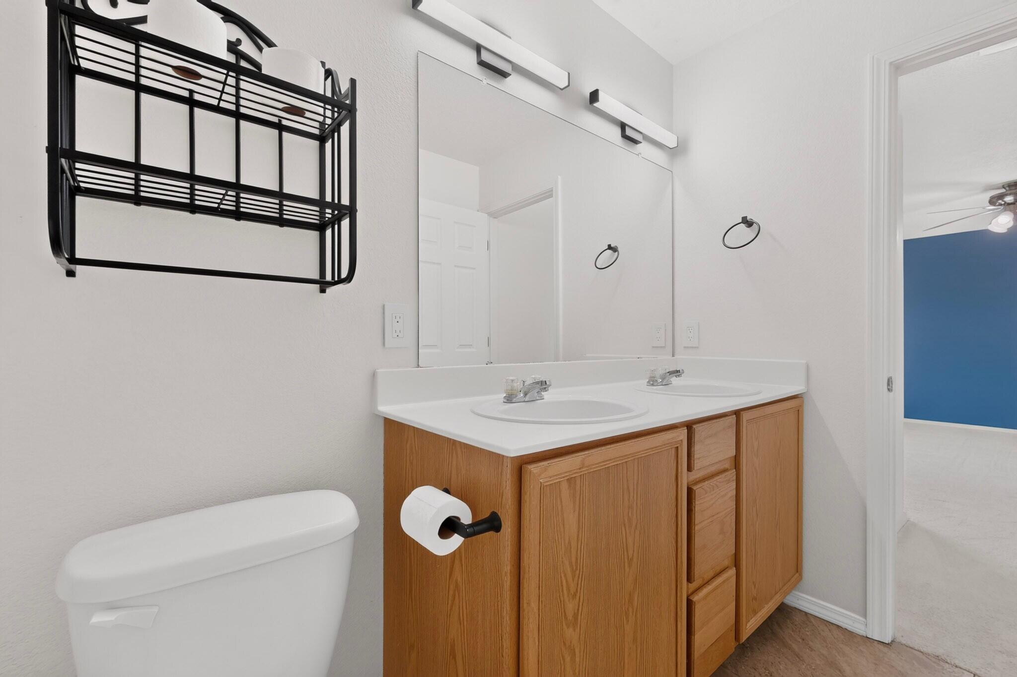 Photo 20 — 6179 Red Rock Avenue NW