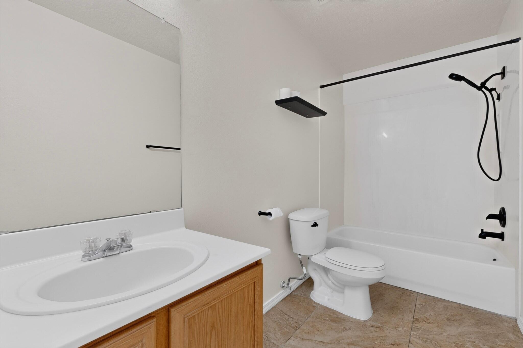 Photo 16 — 6179 Red Rock Avenue NW