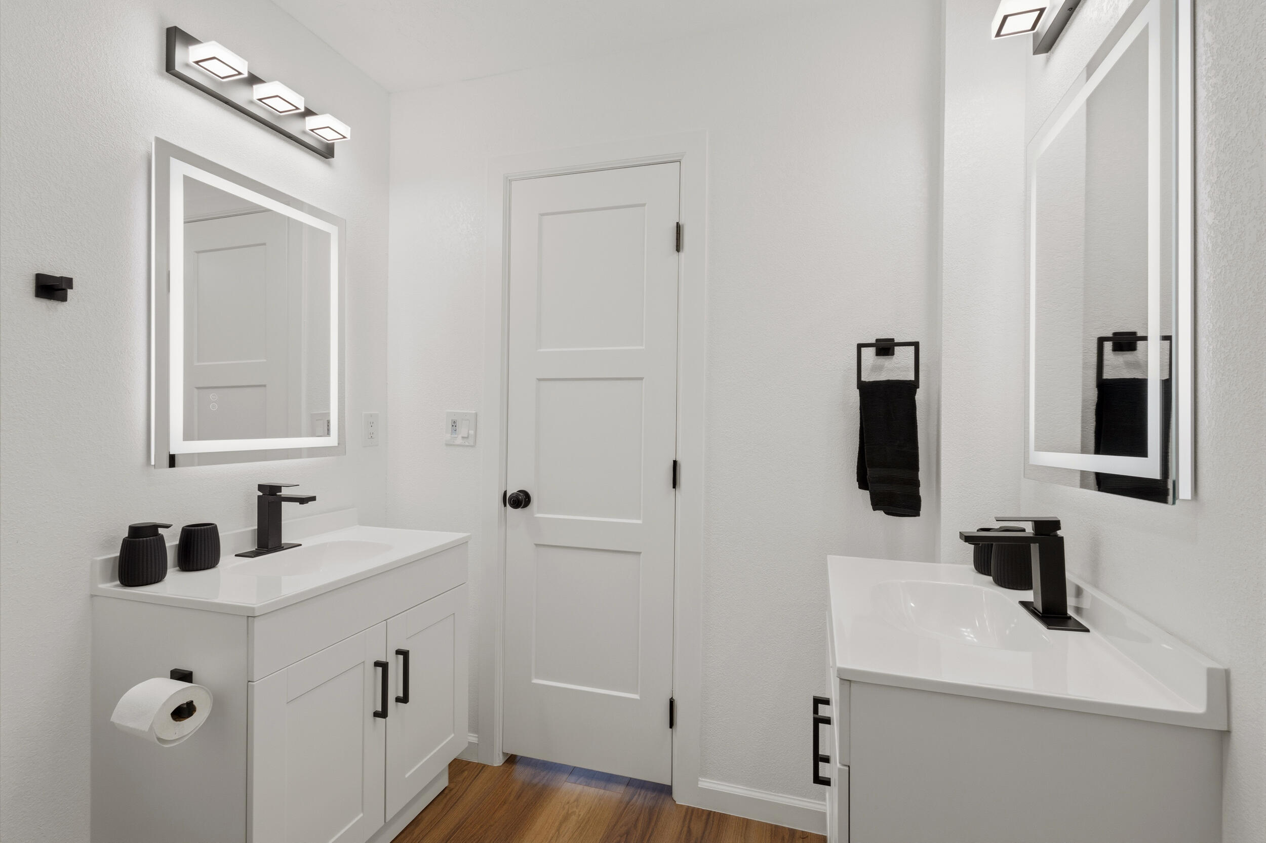 Photo 19 — 2614 Schell Place NE
