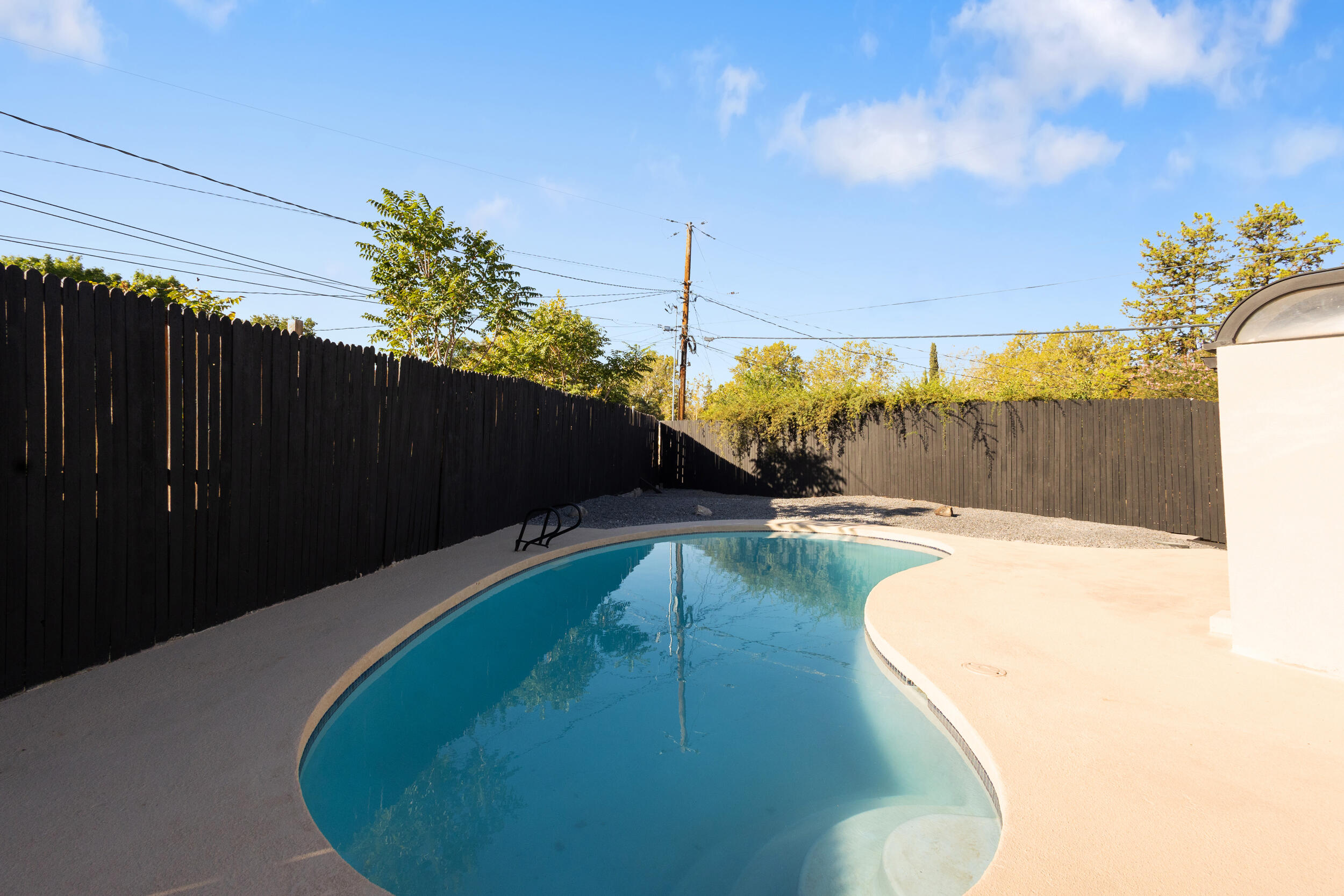 Photo 12 — 2614 Schell Place NE