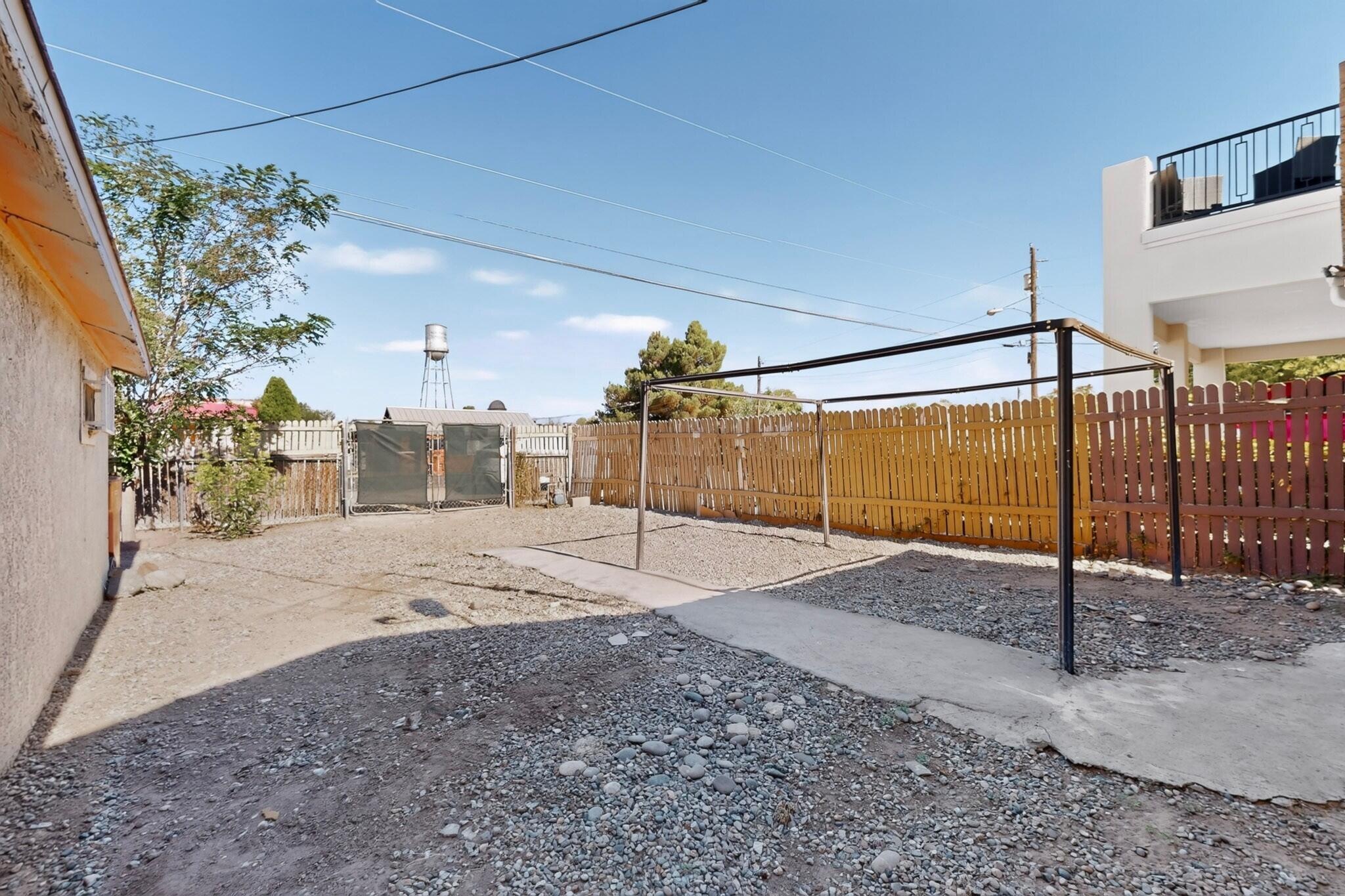 Photo 5 — 1007 Calle Placitas