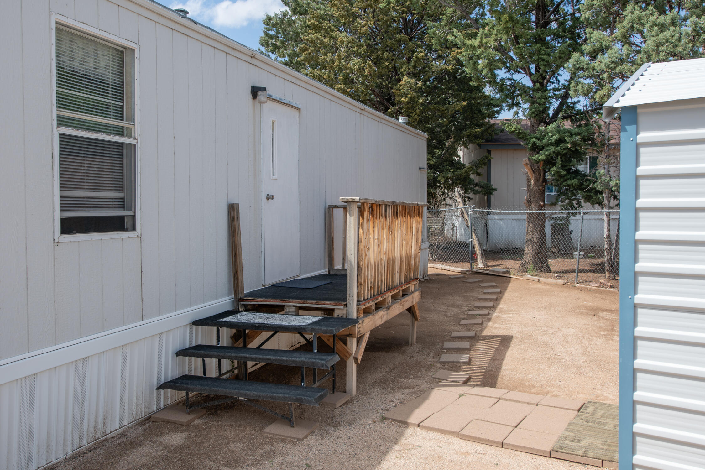 Photo 7 — 11100 Gibson Boulevard SE LX 369