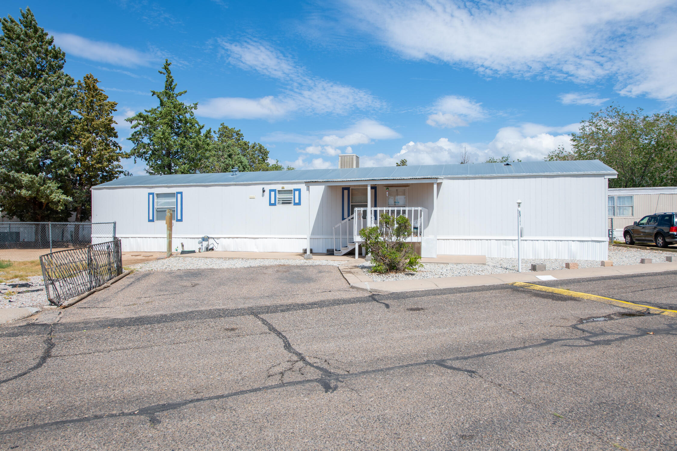 Photo 6 — 11100 Gibson Boulevard SE LX 369