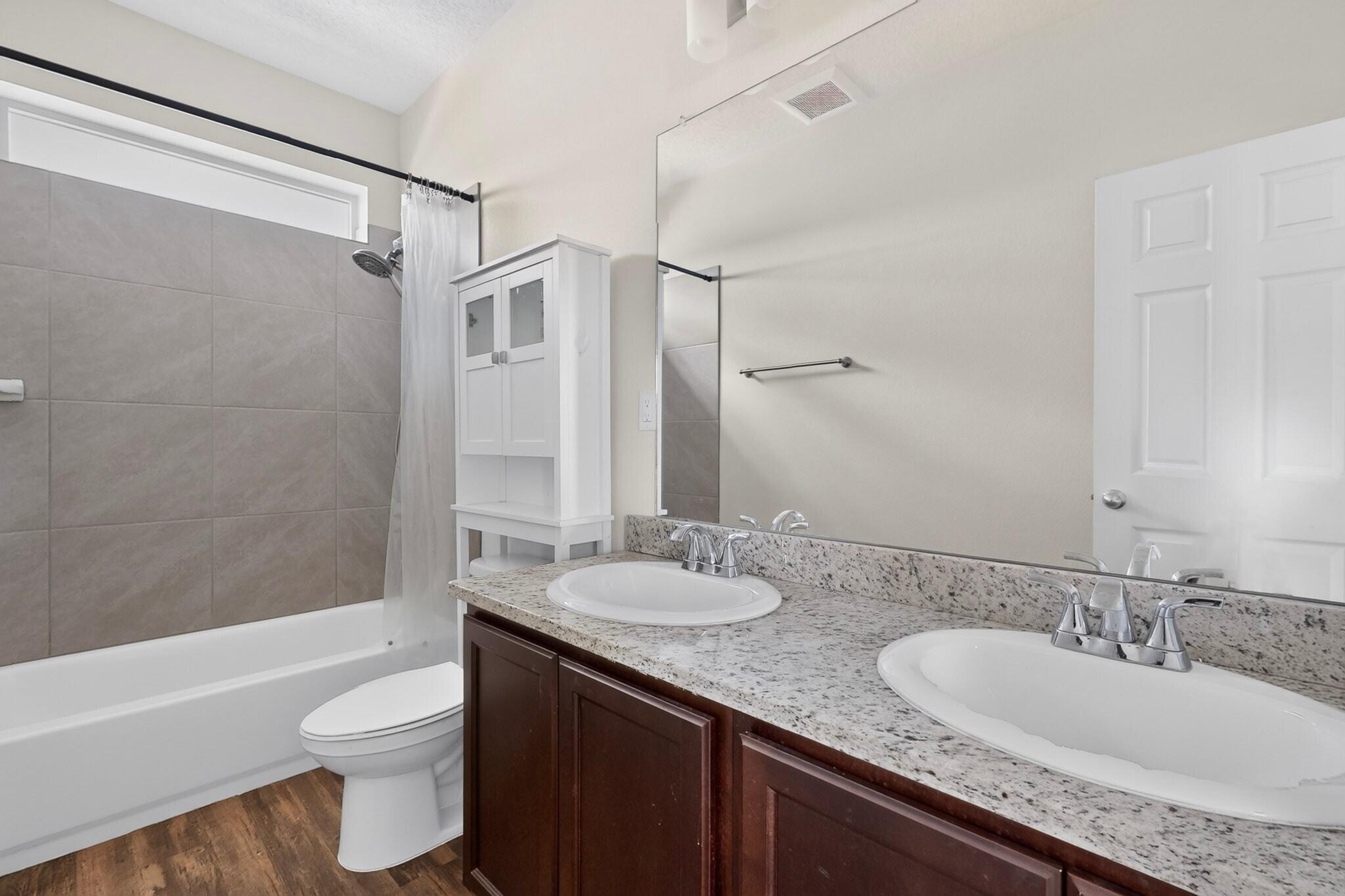 Photo 8 — 6380 Gannett Drive NE