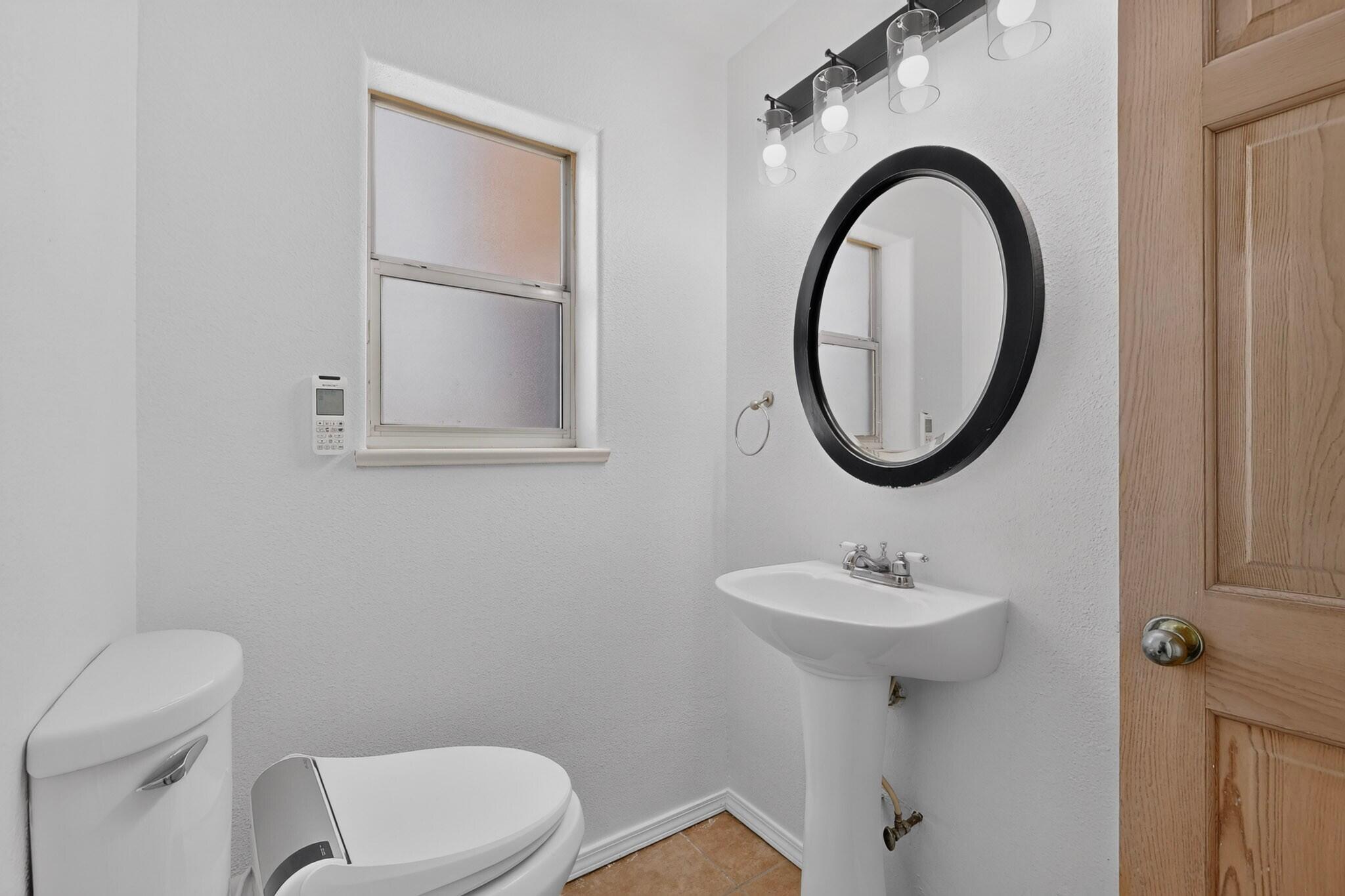 Photo 3 — 12050 Holly Avenue NE
