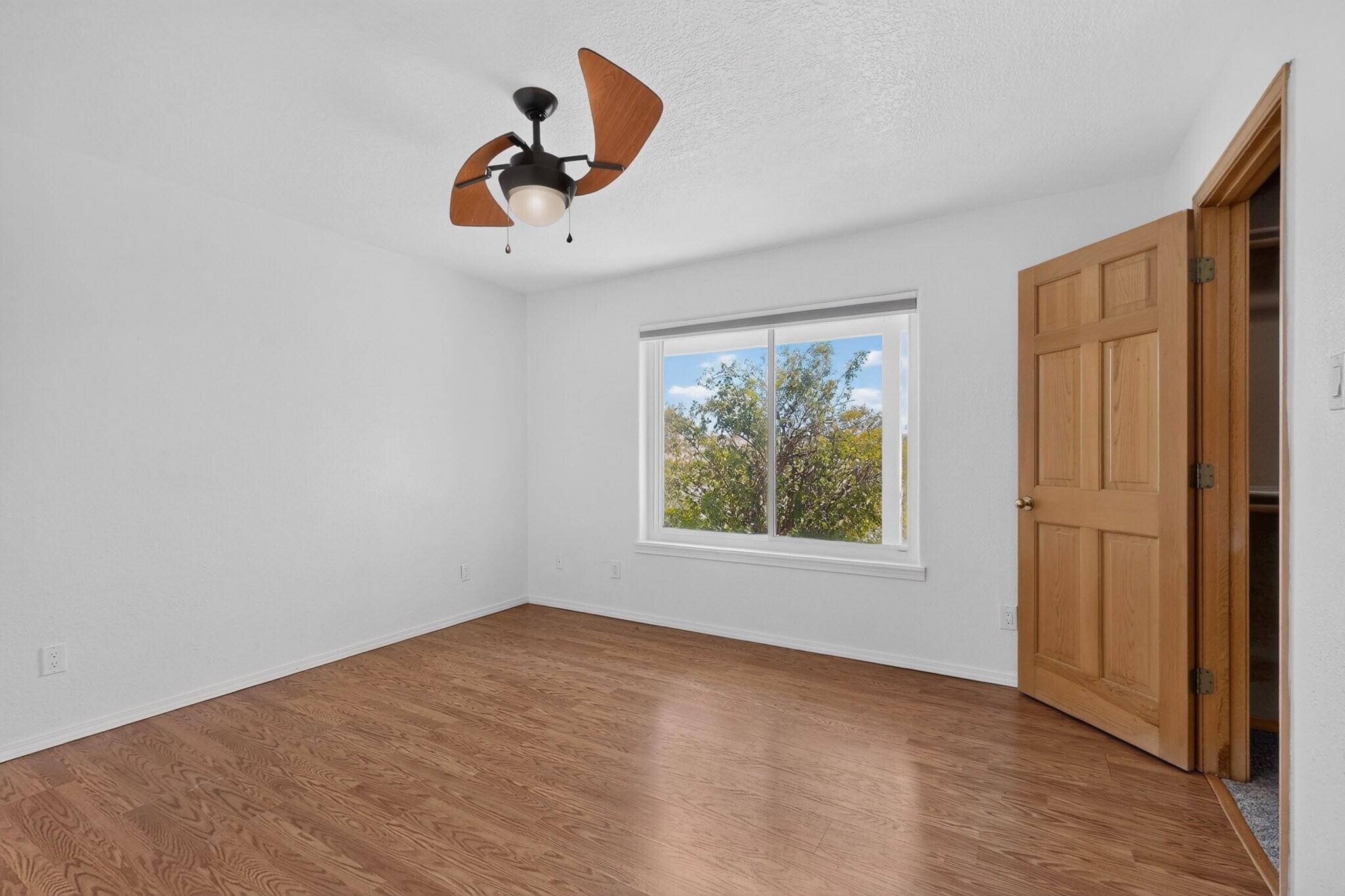 Photo 4 — 12050 Holly Avenue NE