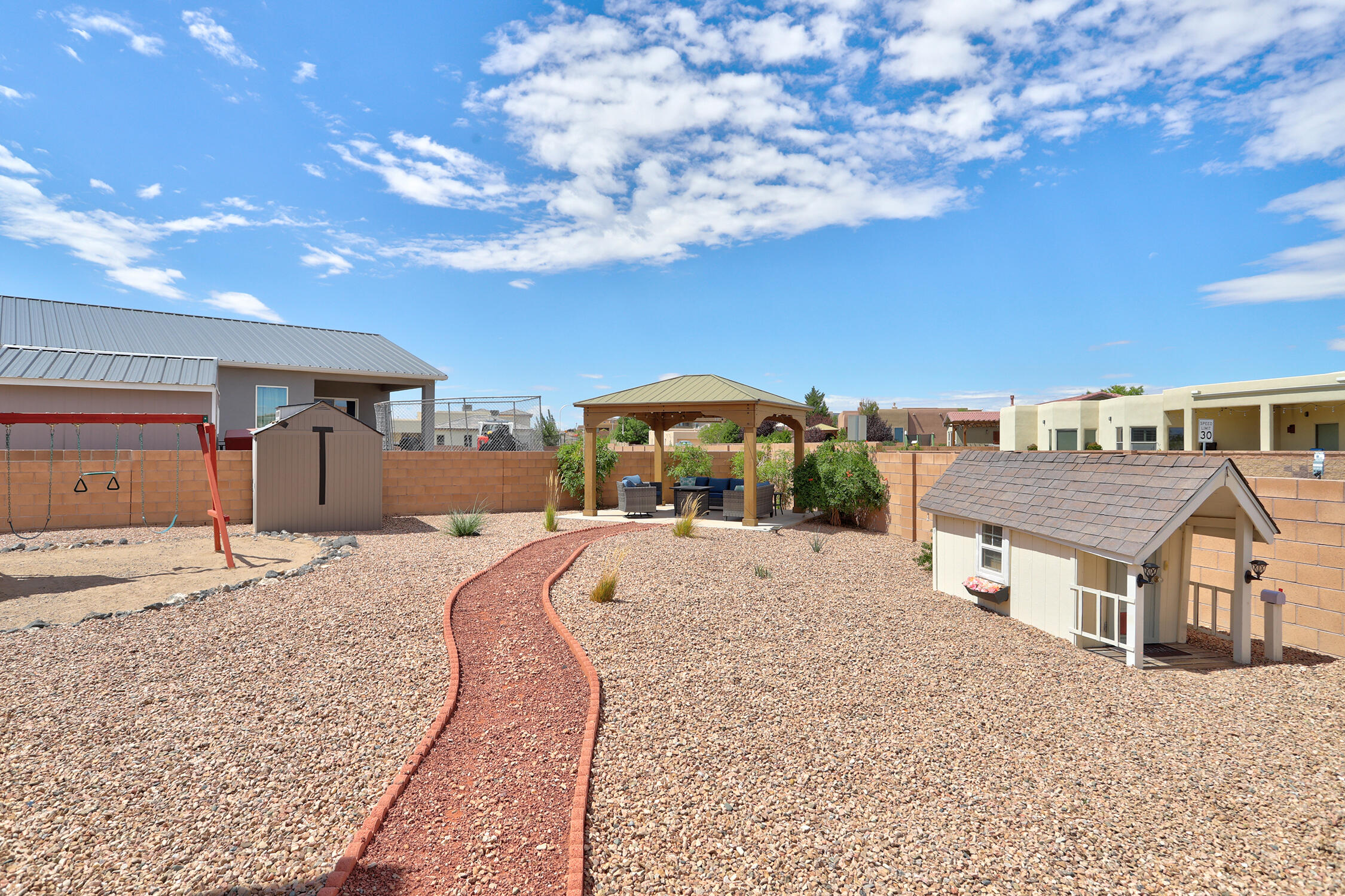 Photo 18 — 6309 Camino Alto Road NW