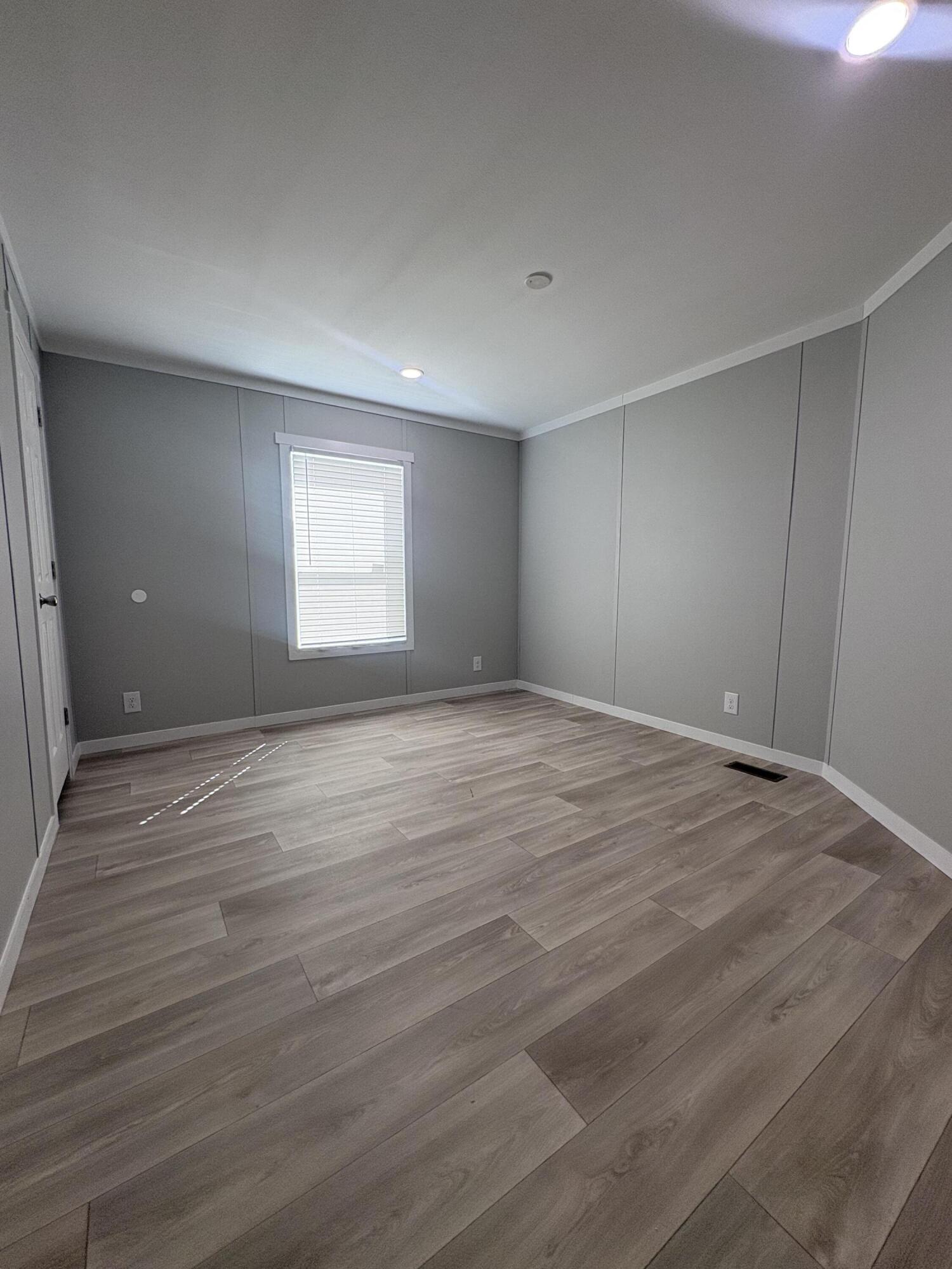 Photo 13 — 1212 Las Rosas Drive SE