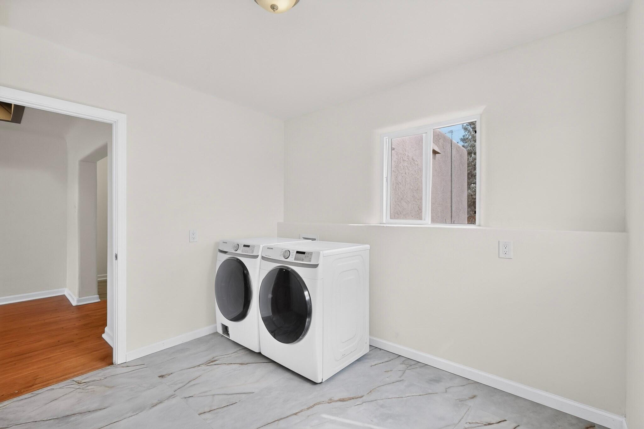 Photo 16 — 4700 Crest Avenue SE