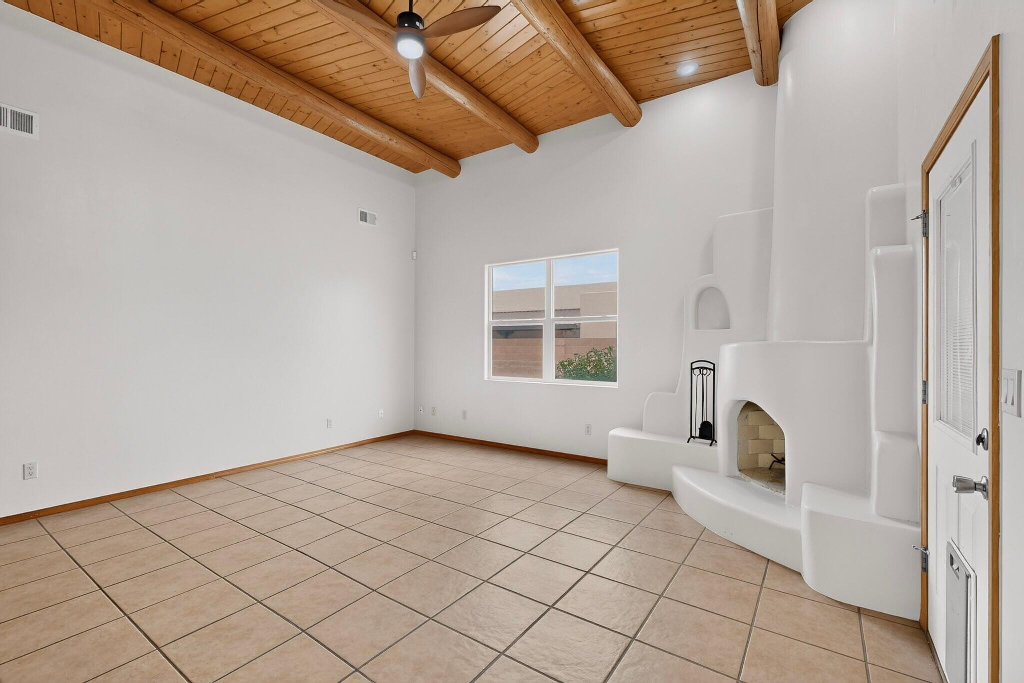 Photo 12 — 2212 Calle De Silverio SW