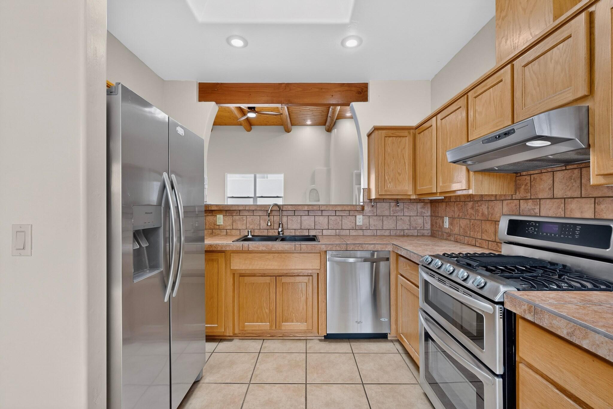Photo 18 — 2212 Calle De Silverio SW