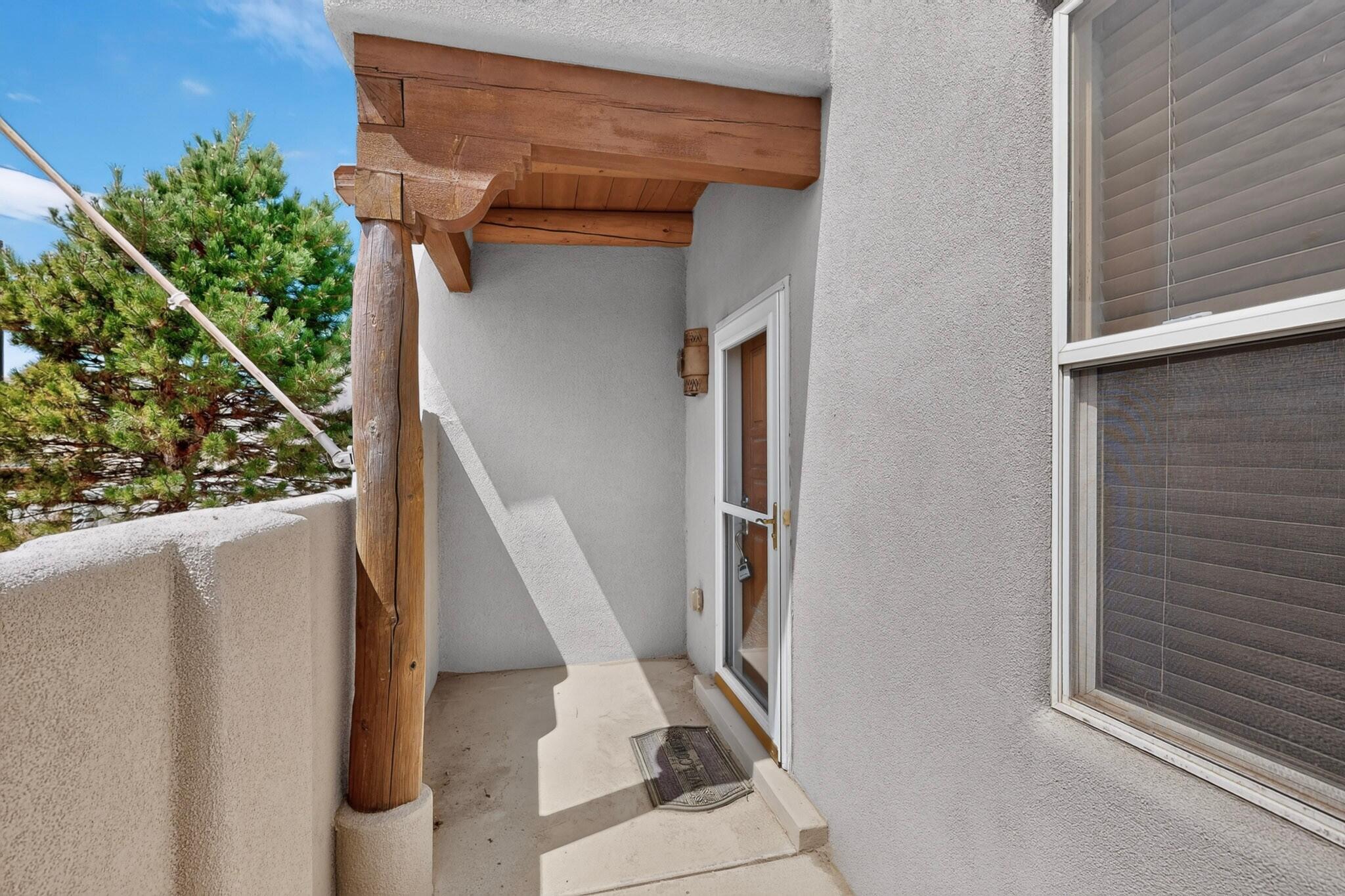 Photo 6 — 2212 Calle De Silverio SW