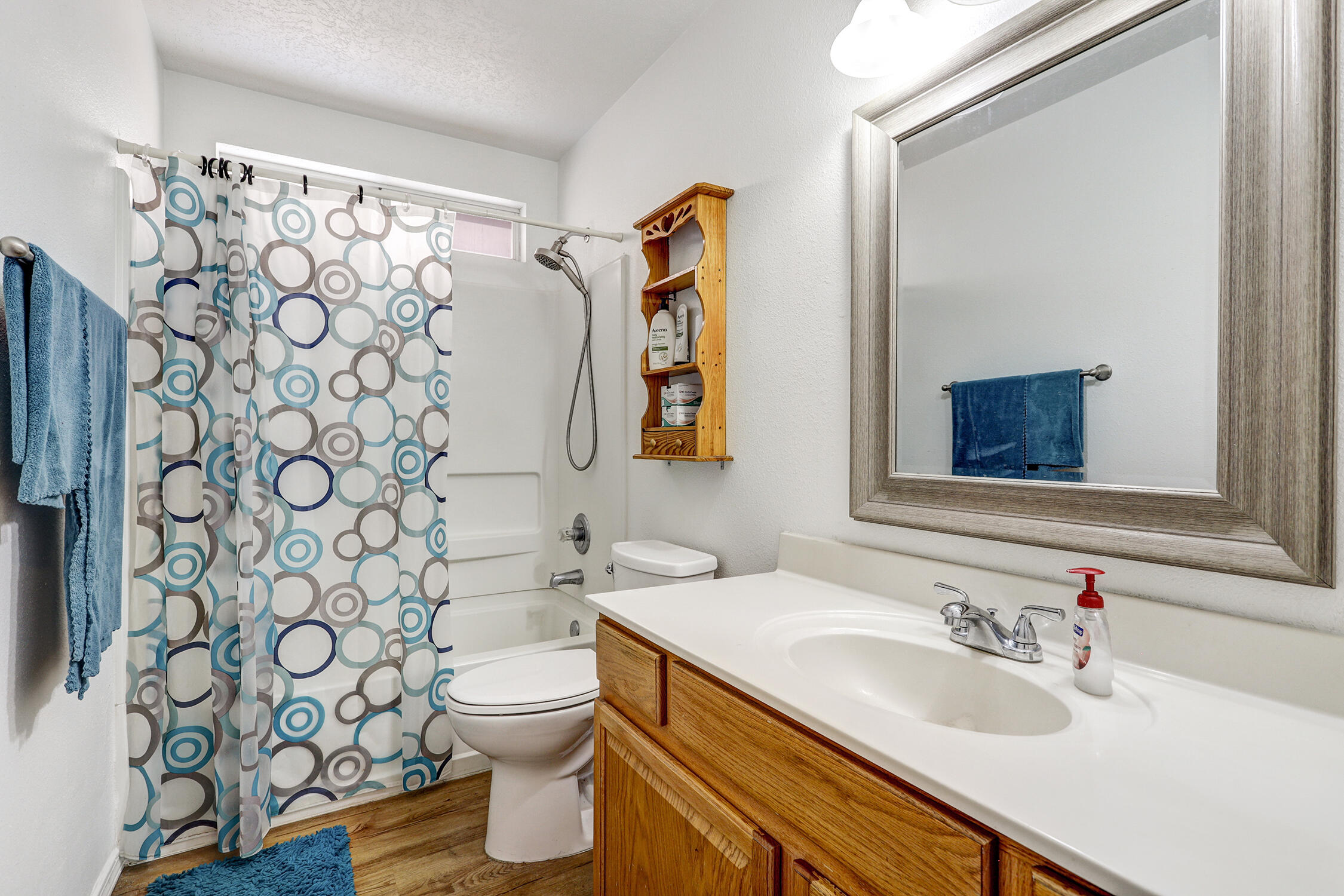 Photo 12 — 7715 Harrier Avenue NW