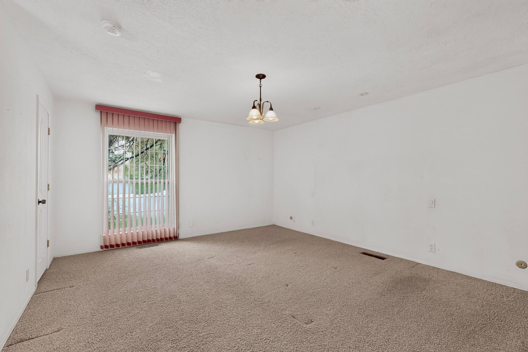 Photo 6 — 5608 Fairoak Trail NE