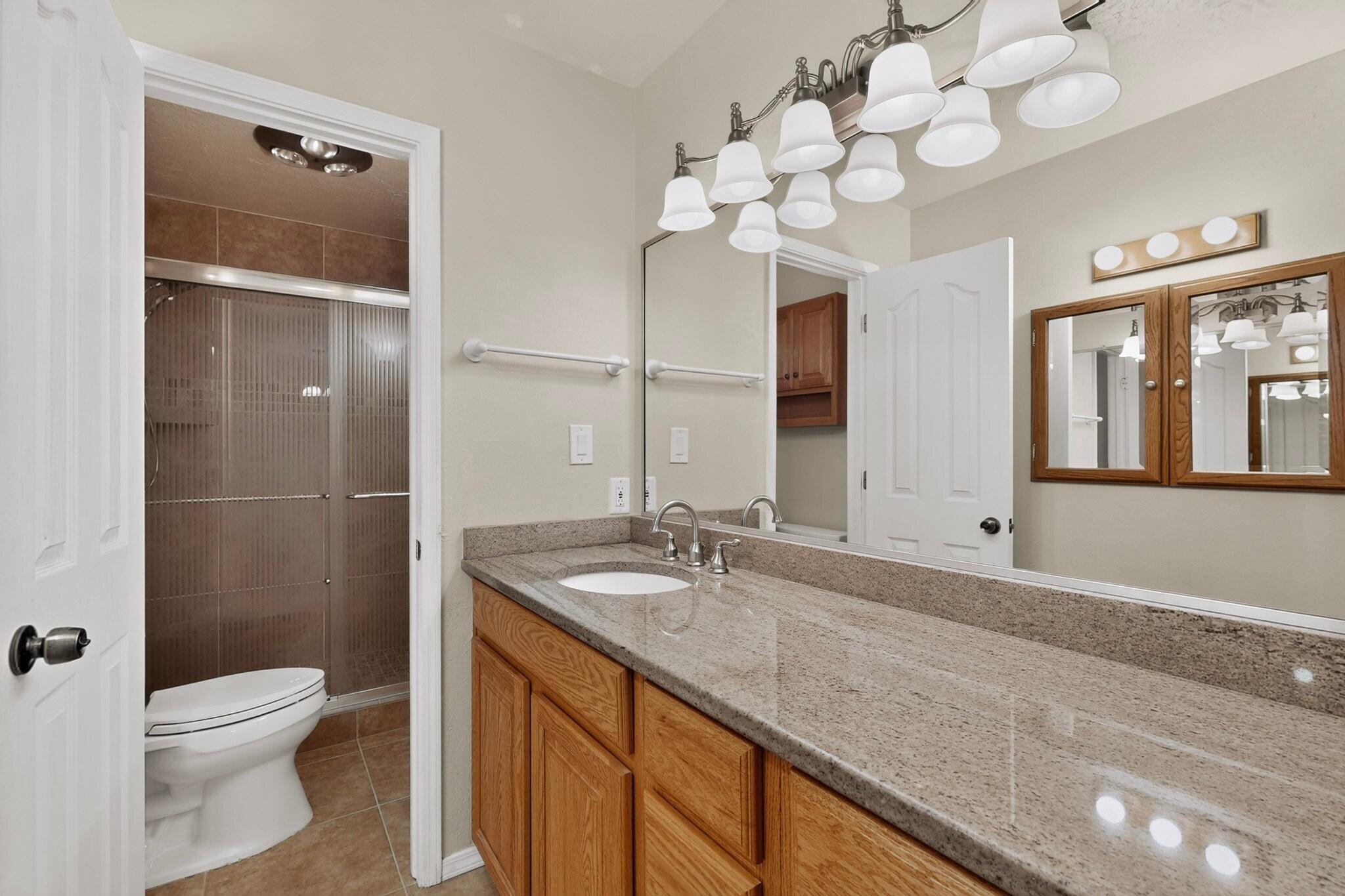Photo 8 — 5608 Fairoak Trail NE