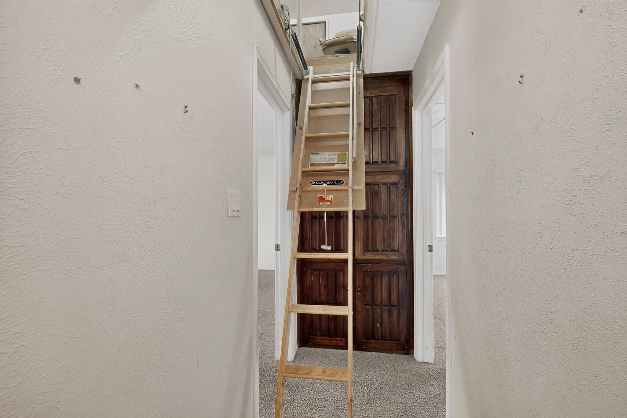 Photo 17 — 5608 Fairoak Trail NE