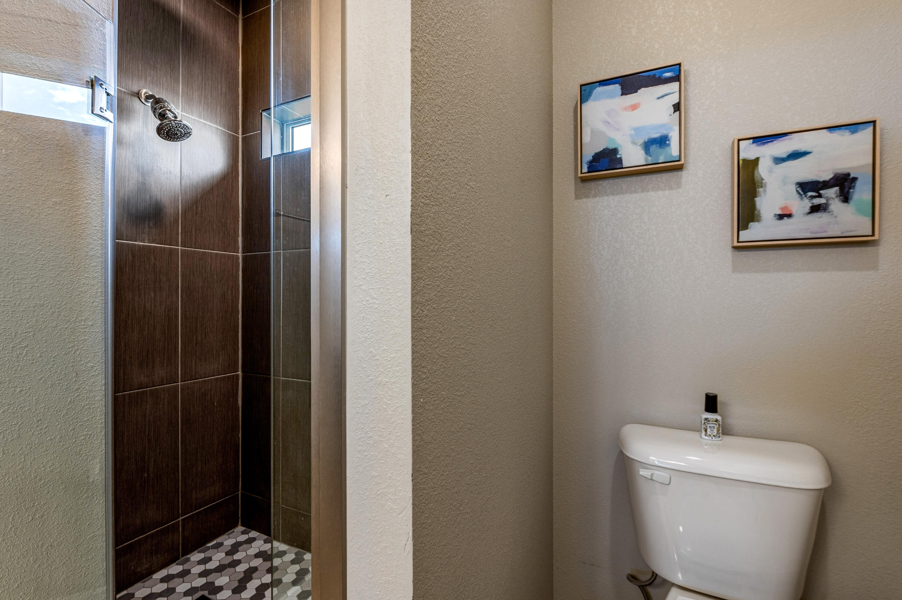 Photo 15 — 7501 Prickly Brush Street NW