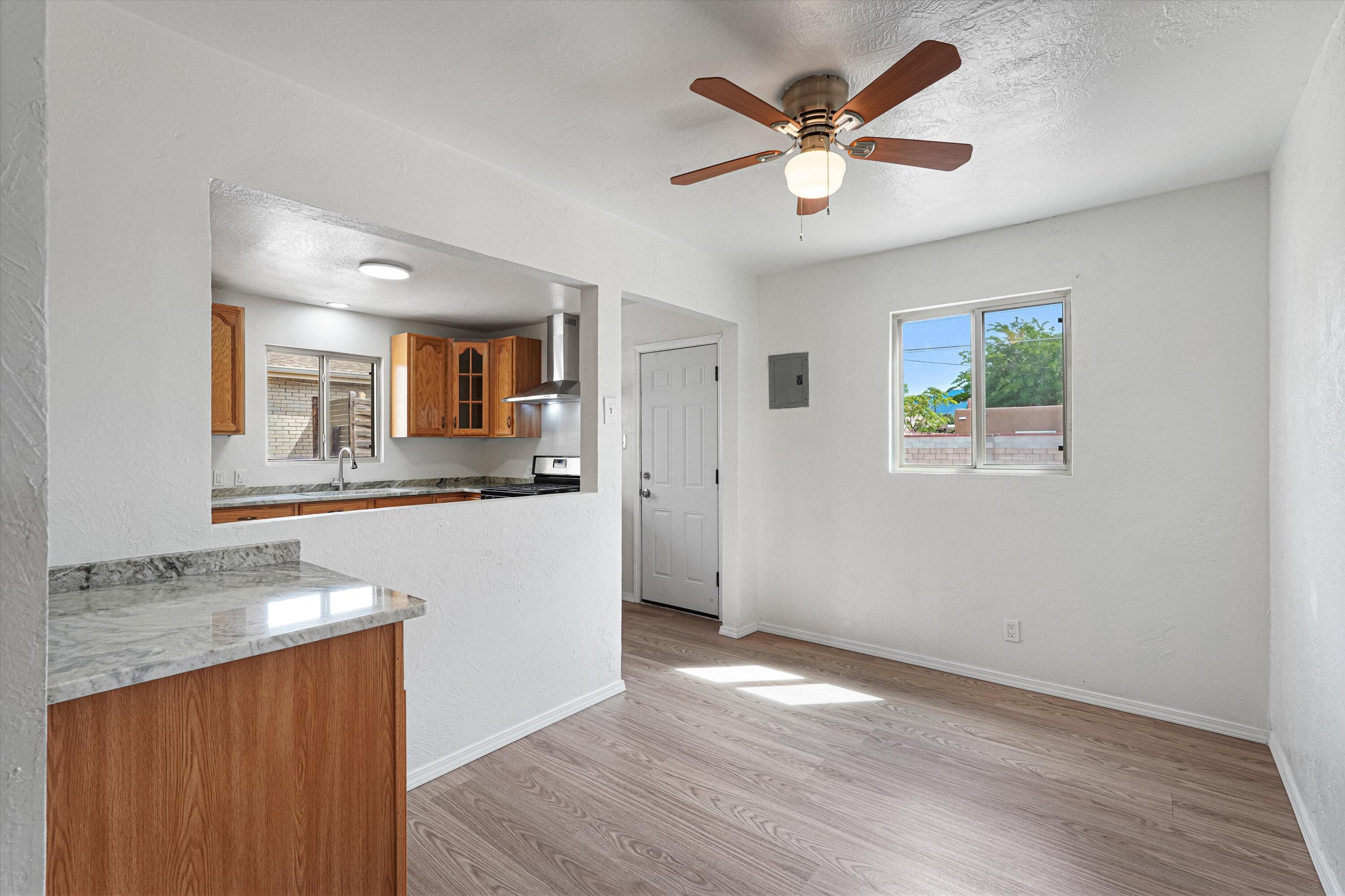 Photo 13 — 2346 Valencia Drive NE