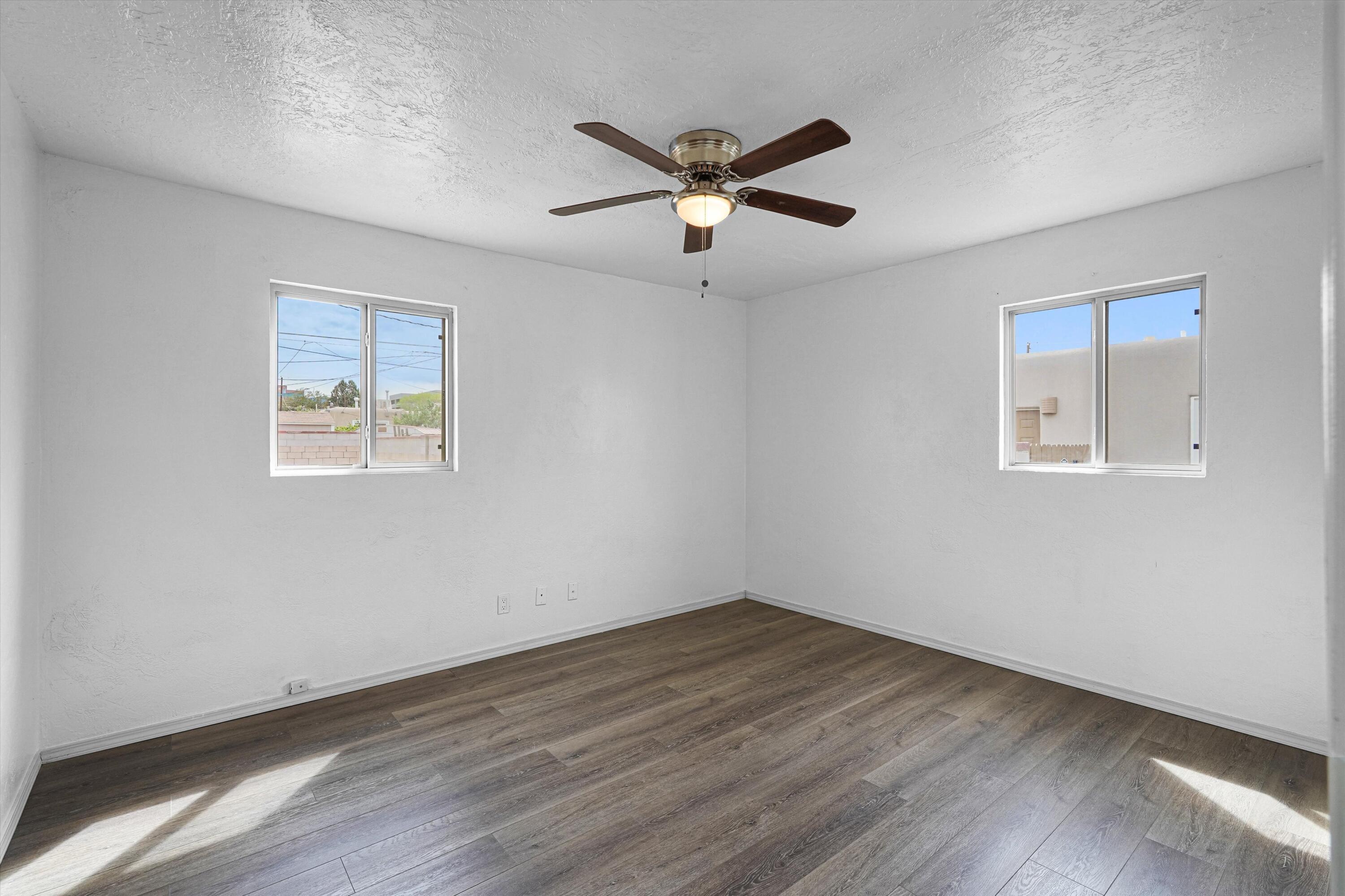 Photo 9 — 2346 Valencia Drive NE