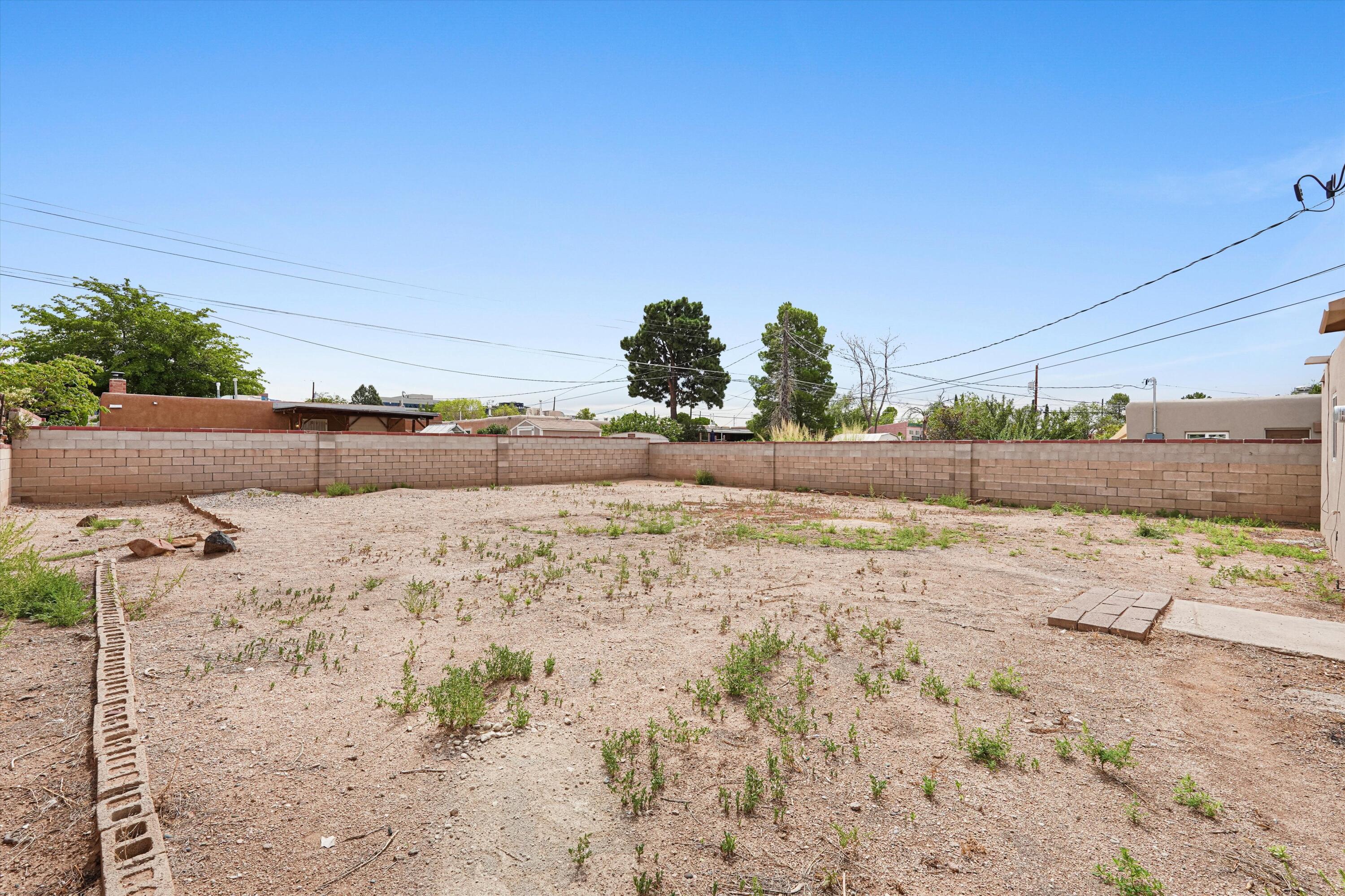 Photo 3 — 2346 Valencia Drive NE