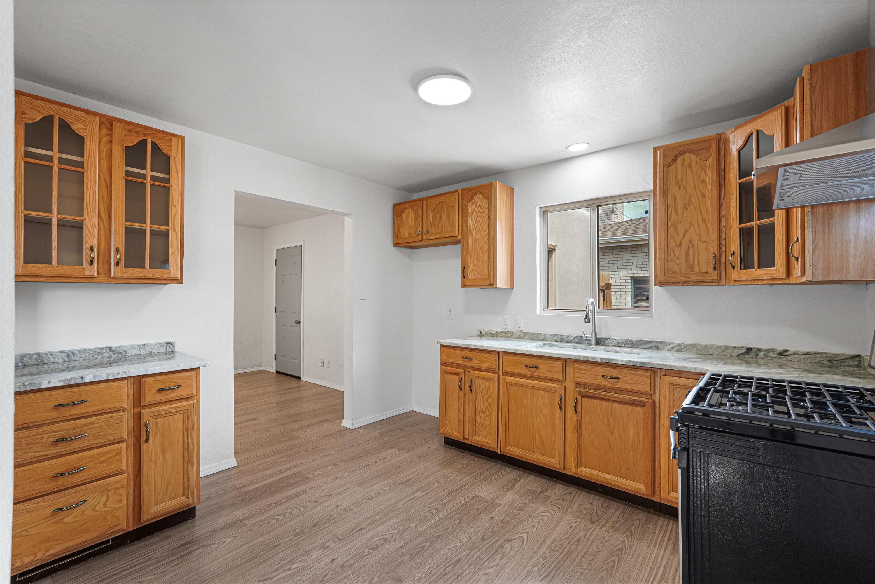 Photo 15 — 2346 Valencia Drive NE