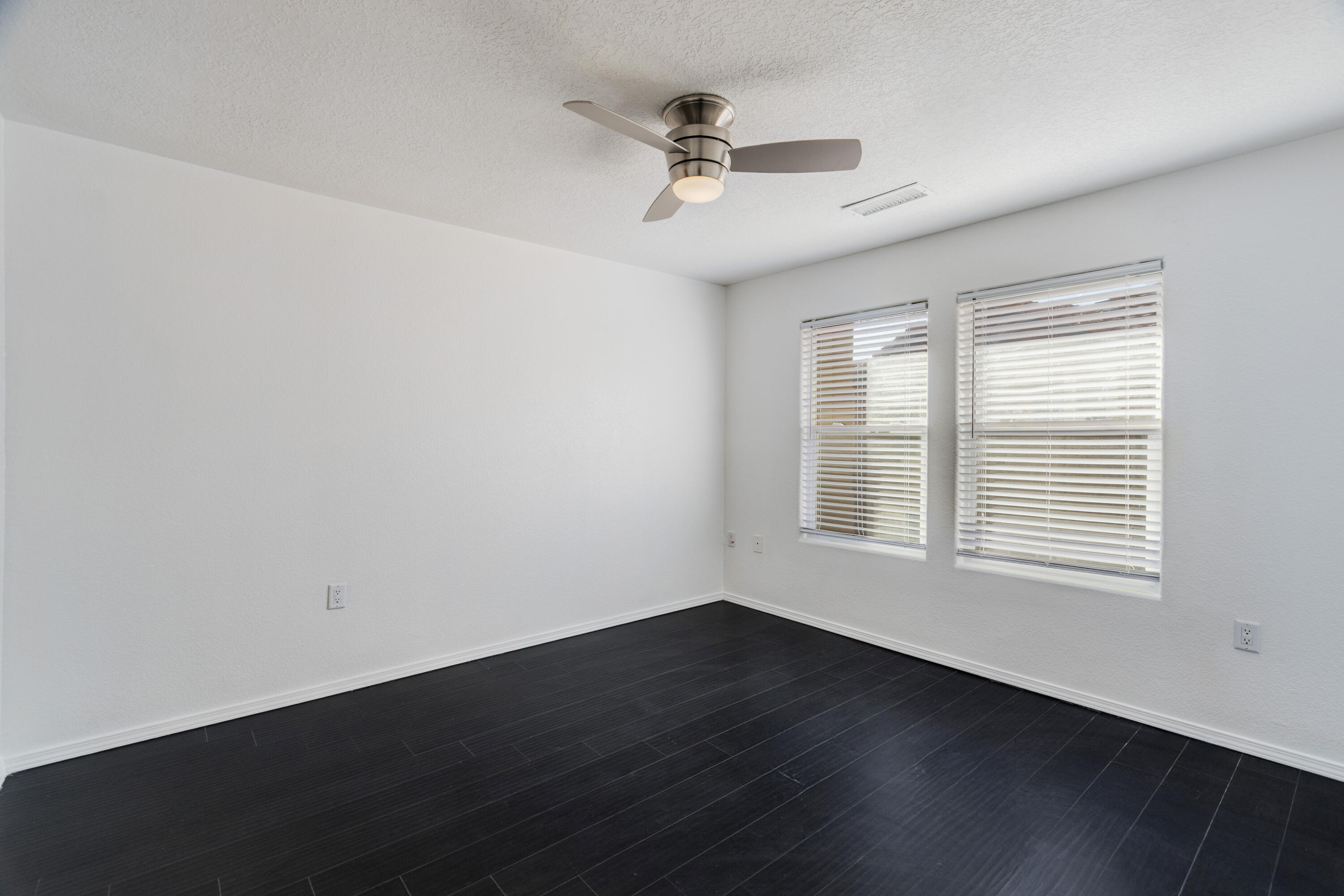 Photo 16 — 601 Menaul Boulevard NE UNIT 3603
