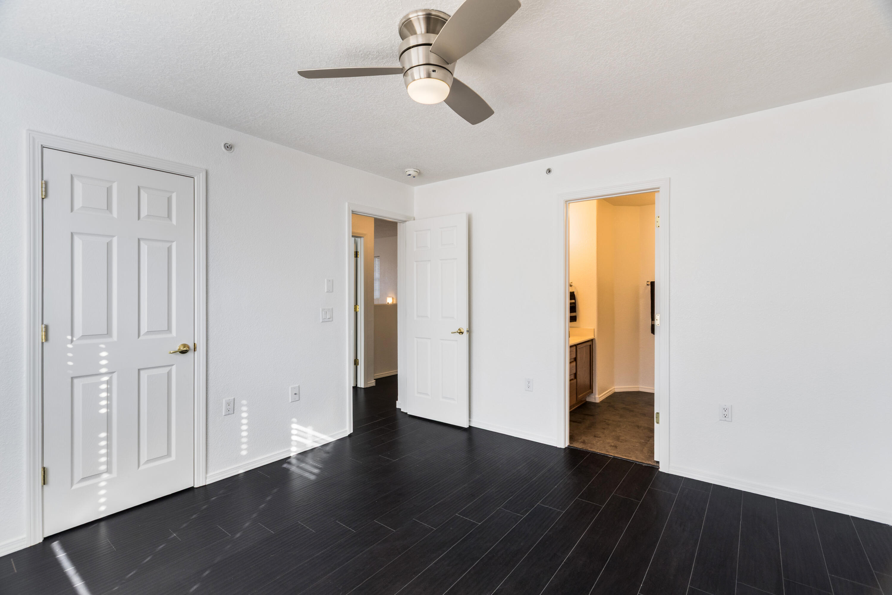 Photo 14 — 601 Menaul Boulevard NE UNIT 3603