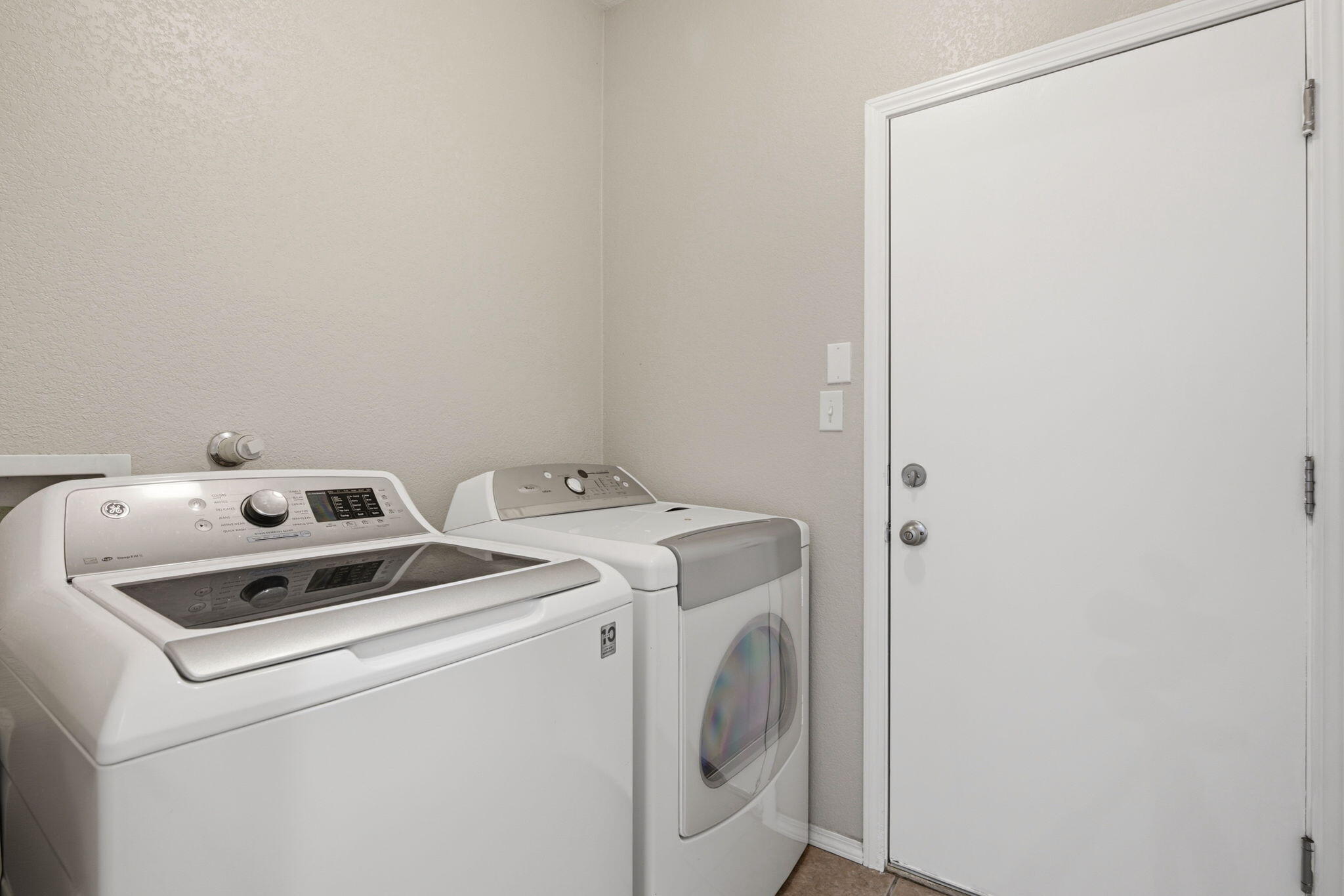 Photo 5 — 3312 Rio Linda Drive SW