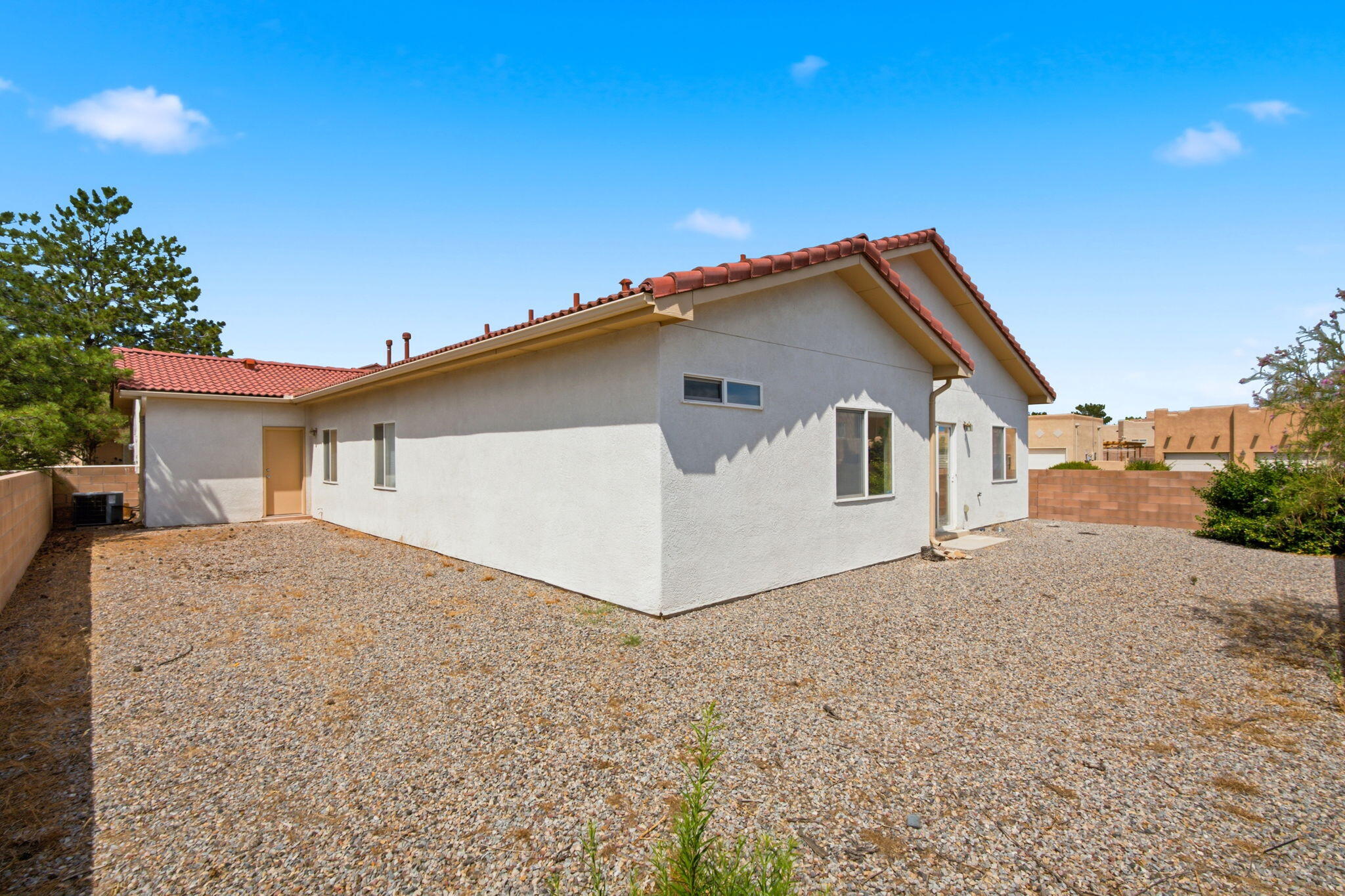Photo 3 — 3312 Rio Linda Drive SW
