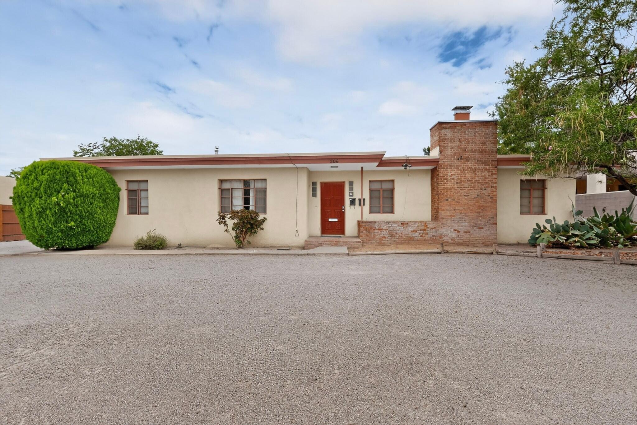 306 Carlisle Boulevard SE, Albuquerque, NM 87106