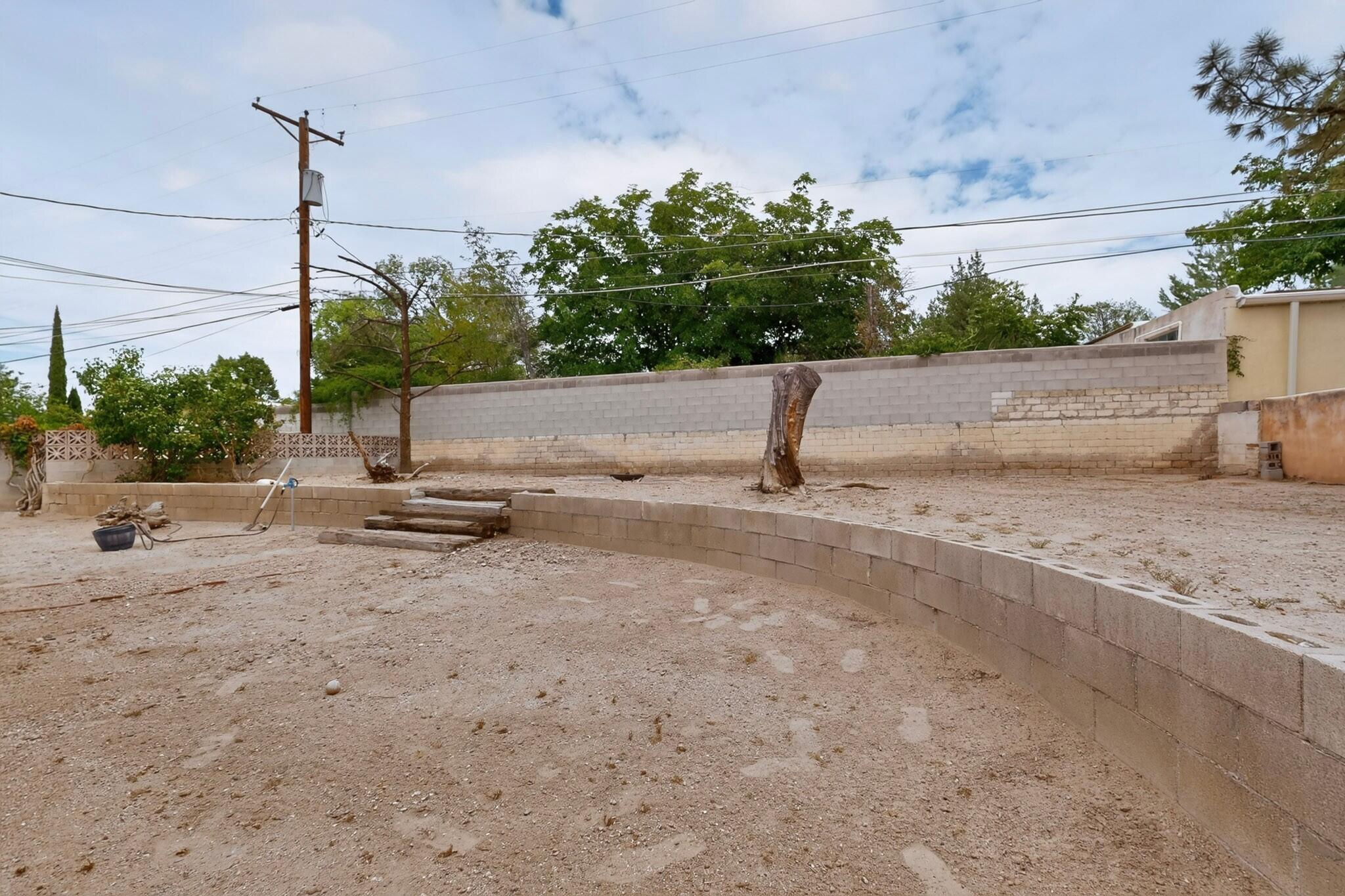 Photo 6 — 306 Carlisle Boulevard SE
