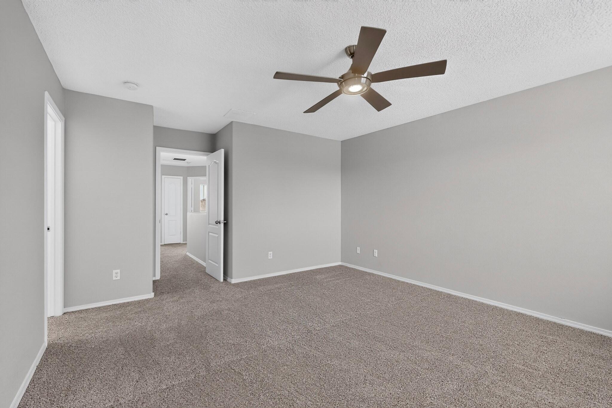 Photo 10 — 951 Spring Valley Road NE