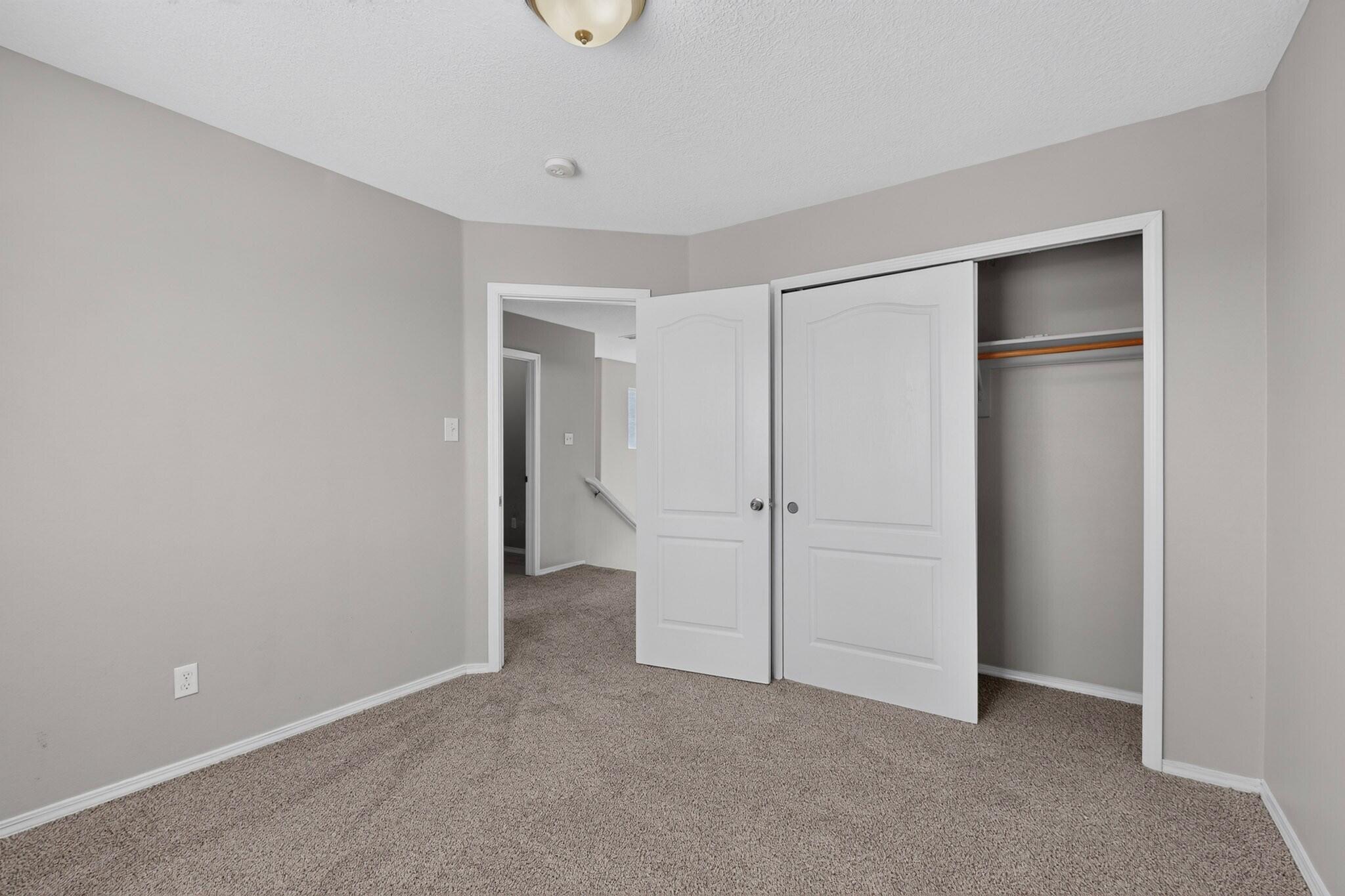 Photo 14 — 951 Spring Valley Road NE