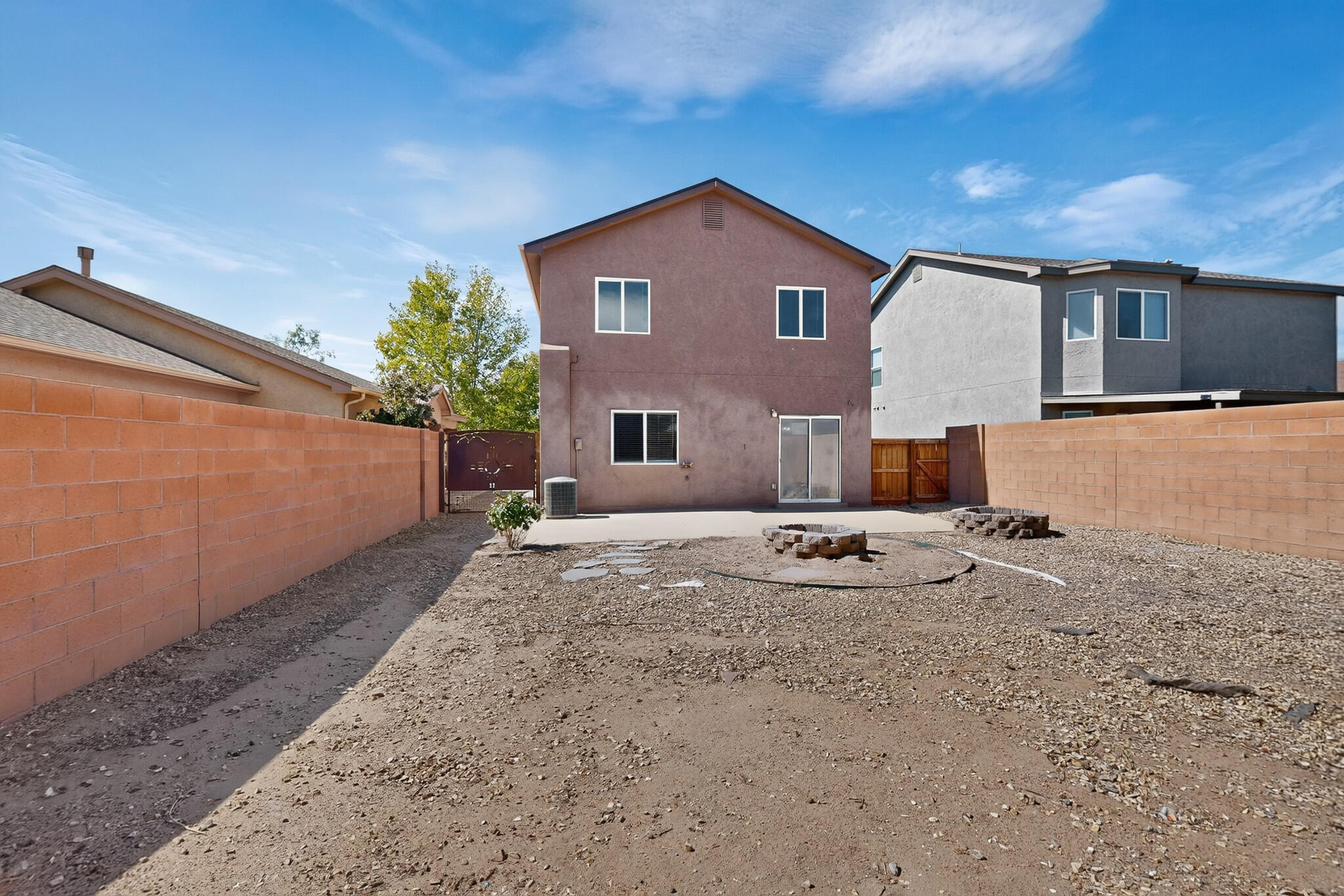 Photo 6 — 951 Spring Valley Road NE