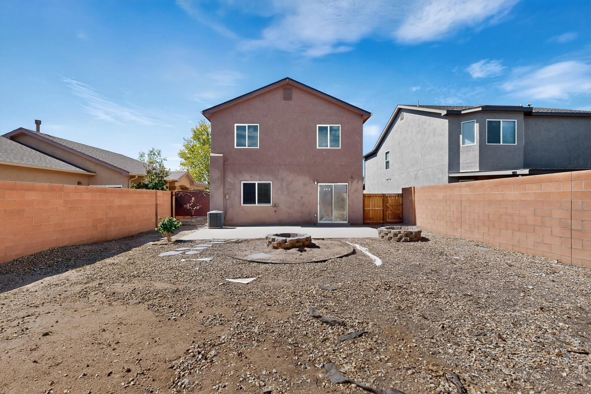 Photo 5 — 951 Spring Valley Road NE