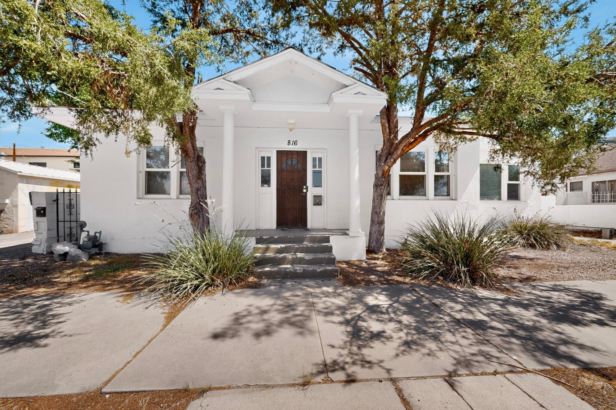816 6th Street NW, Albuquerque, NM 87102