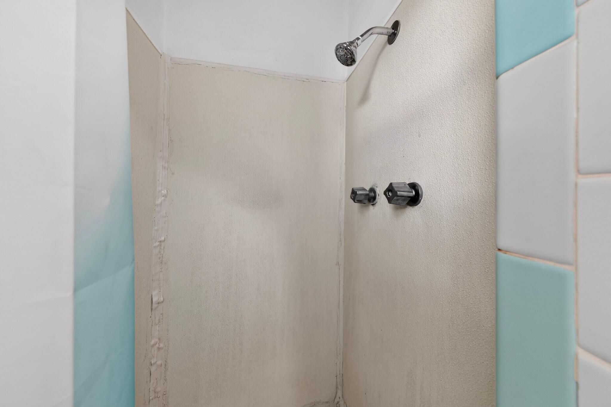 Photo 19 — 816 6th Street NW