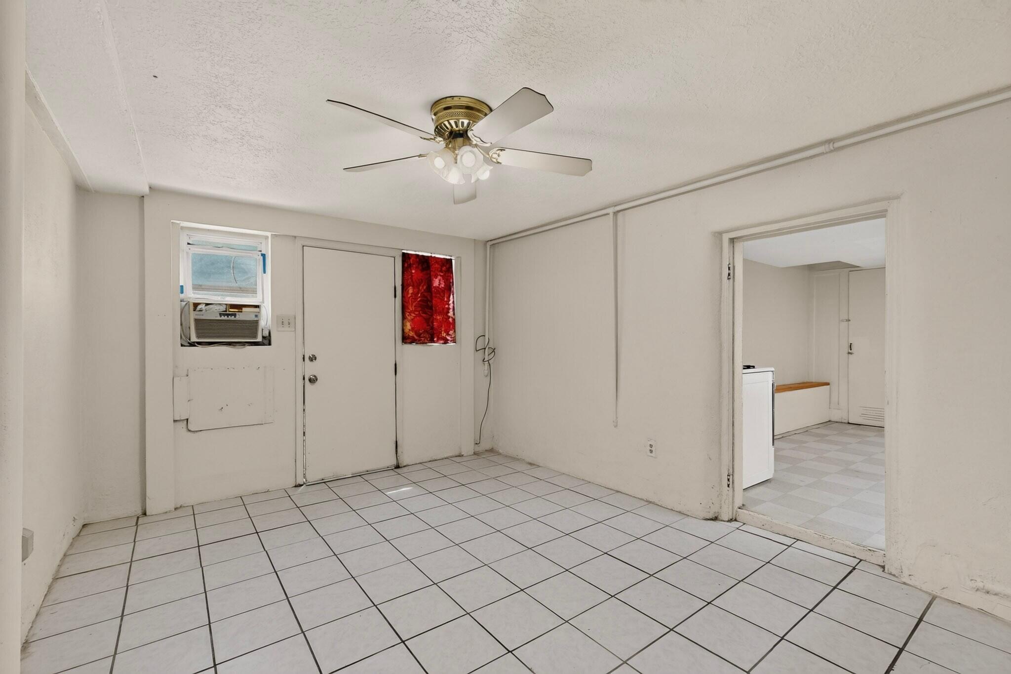 Photo 14 — 816 6th Street NW