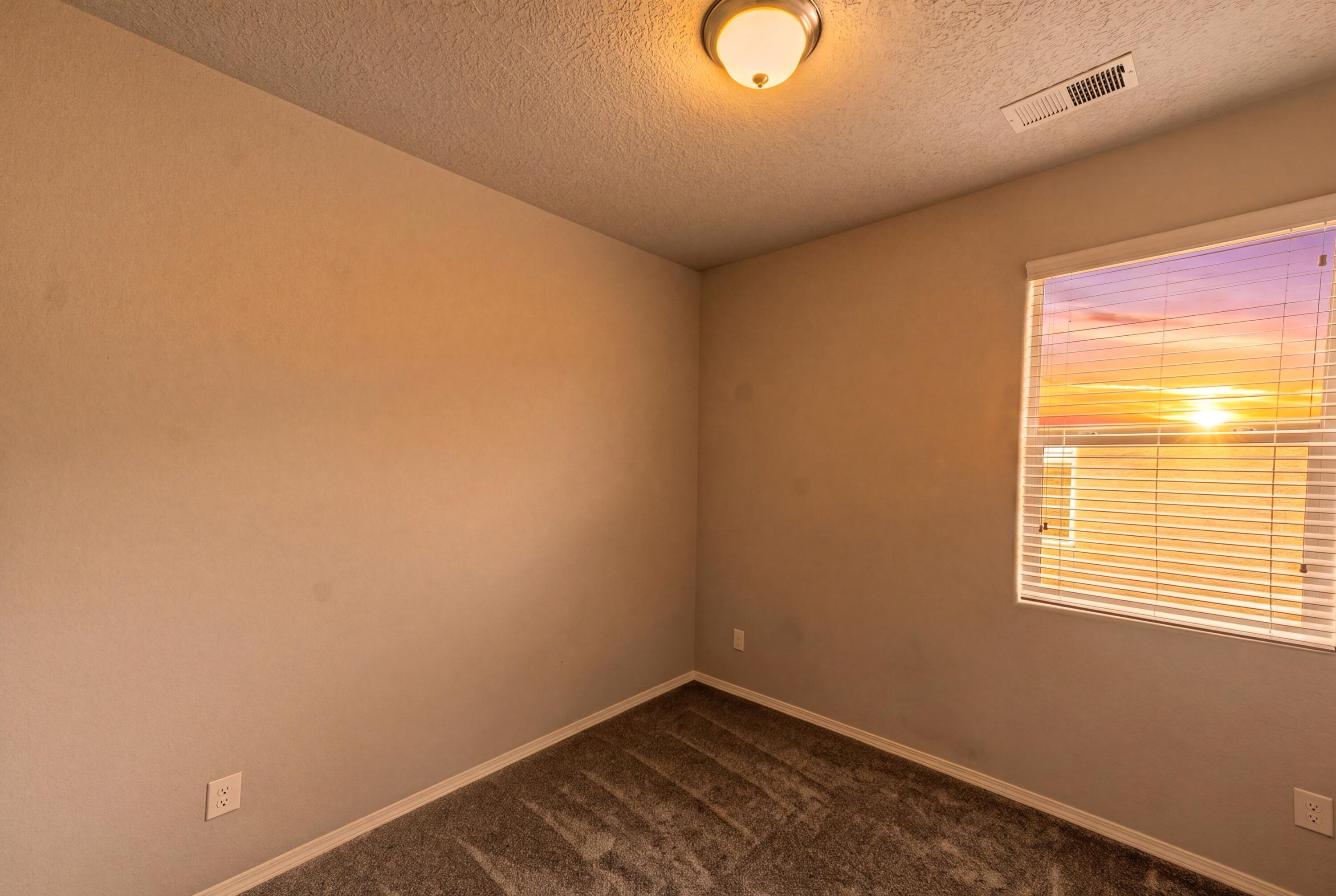 Photo 11 — 6923 Silver Moon Road NW